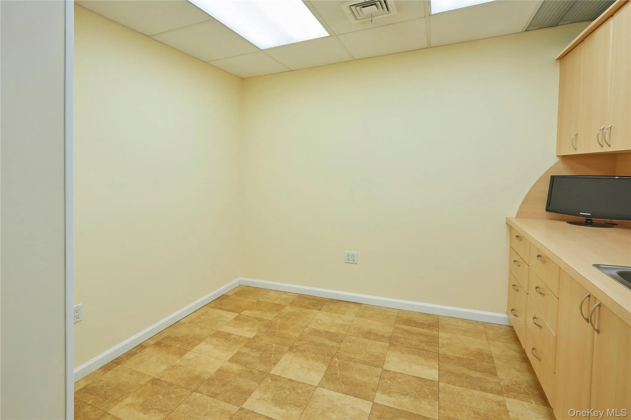 3533 Riverdale Avenue, New York, NY, ,Commercial Lease,For Rent,Riverdale,0,1011645 3533 Riverdale Avenue, New York, NY, ,Commercial Lease,For Rent,Riverdale,0,1011645