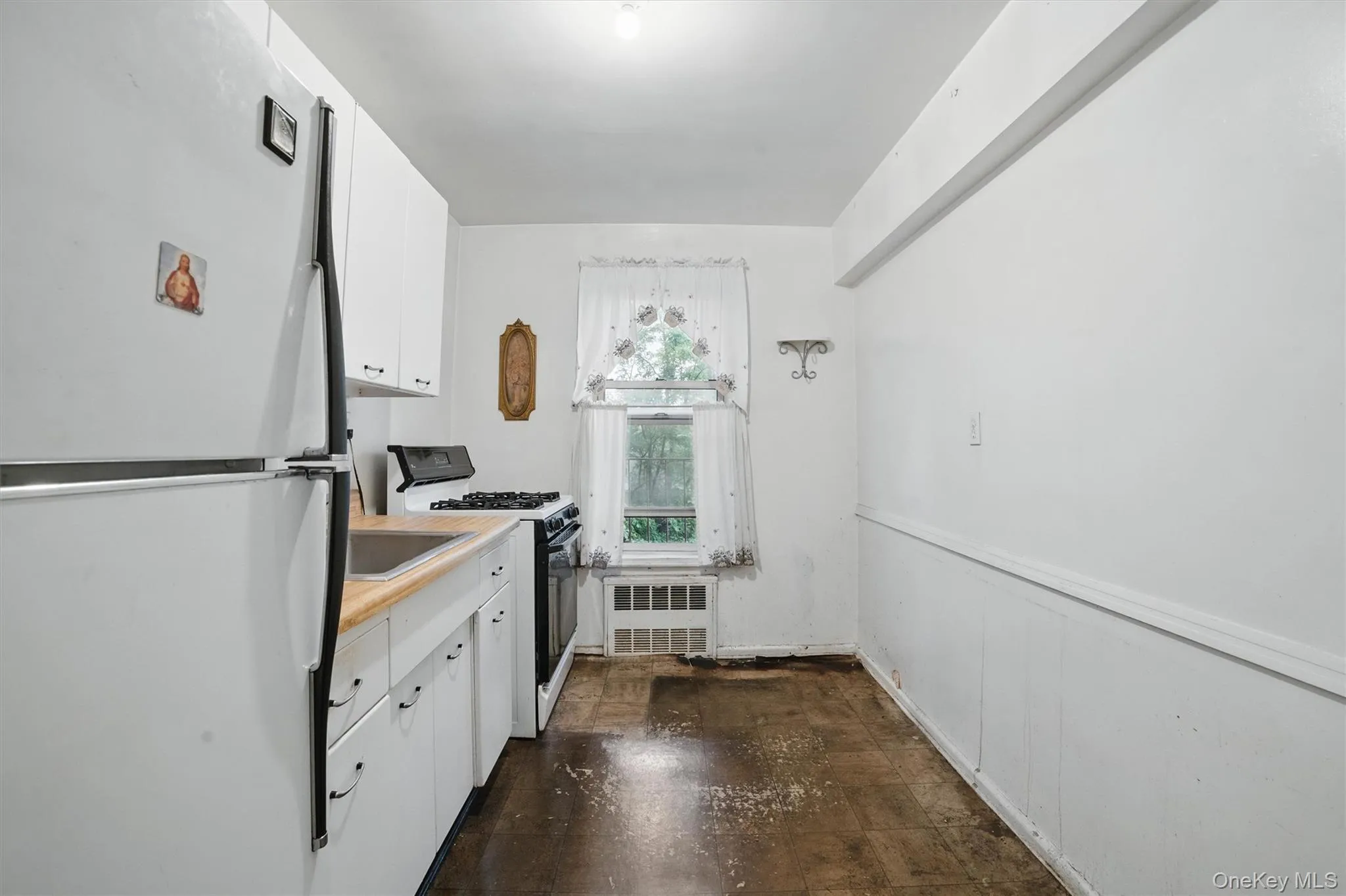 682 Tuckahoe Road, Yonkers, NY, 1 Bedroom Bedrooms, 4 Rooms Rooms,1 BathroomBathrooms,Residential,For Rent,Tuckahoe,0,KEY1011647 682 Tuckahoe Road, Yonkers, NY, 1 Bedroom Bedrooms, 4 Rooms Rooms,1 BathroomBathrooms,Residential,For Rent,Tuckahoe,0,KEY1011647