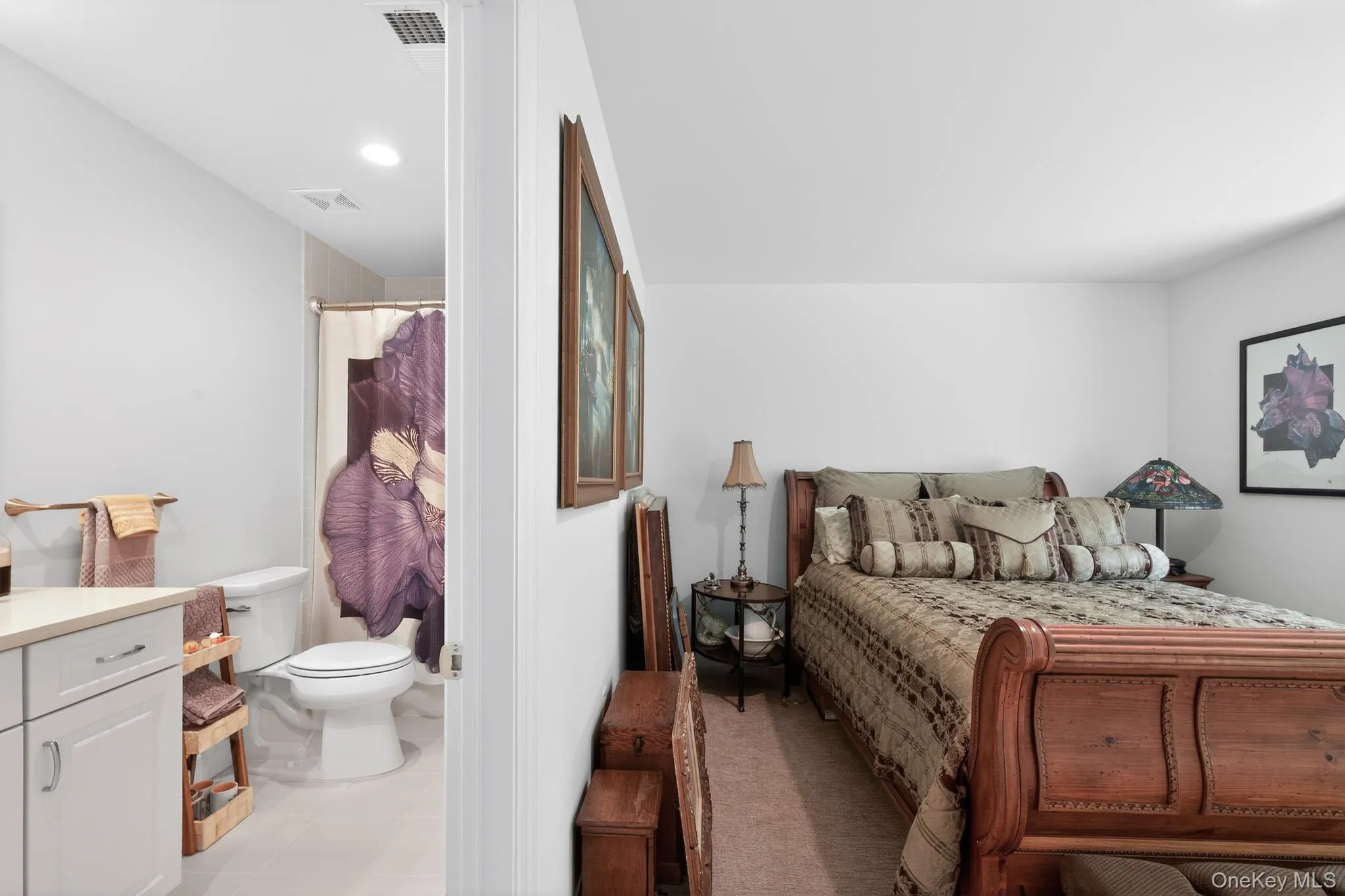 129 Halley Drive, Brookhaven, NY, 2 Bedrooms Bedrooms, 6 Rooms Rooms,2 BathroomsBathrooms,Residential,For Rent,Halley,0,1011648 129 Halley Drive, Brookhaven, NY, 2 Bedrooms Bedrooms, 6 Rooms Rooms,2 BathroomsBathrooms,Residential,For Rent,Halley,0,1011648