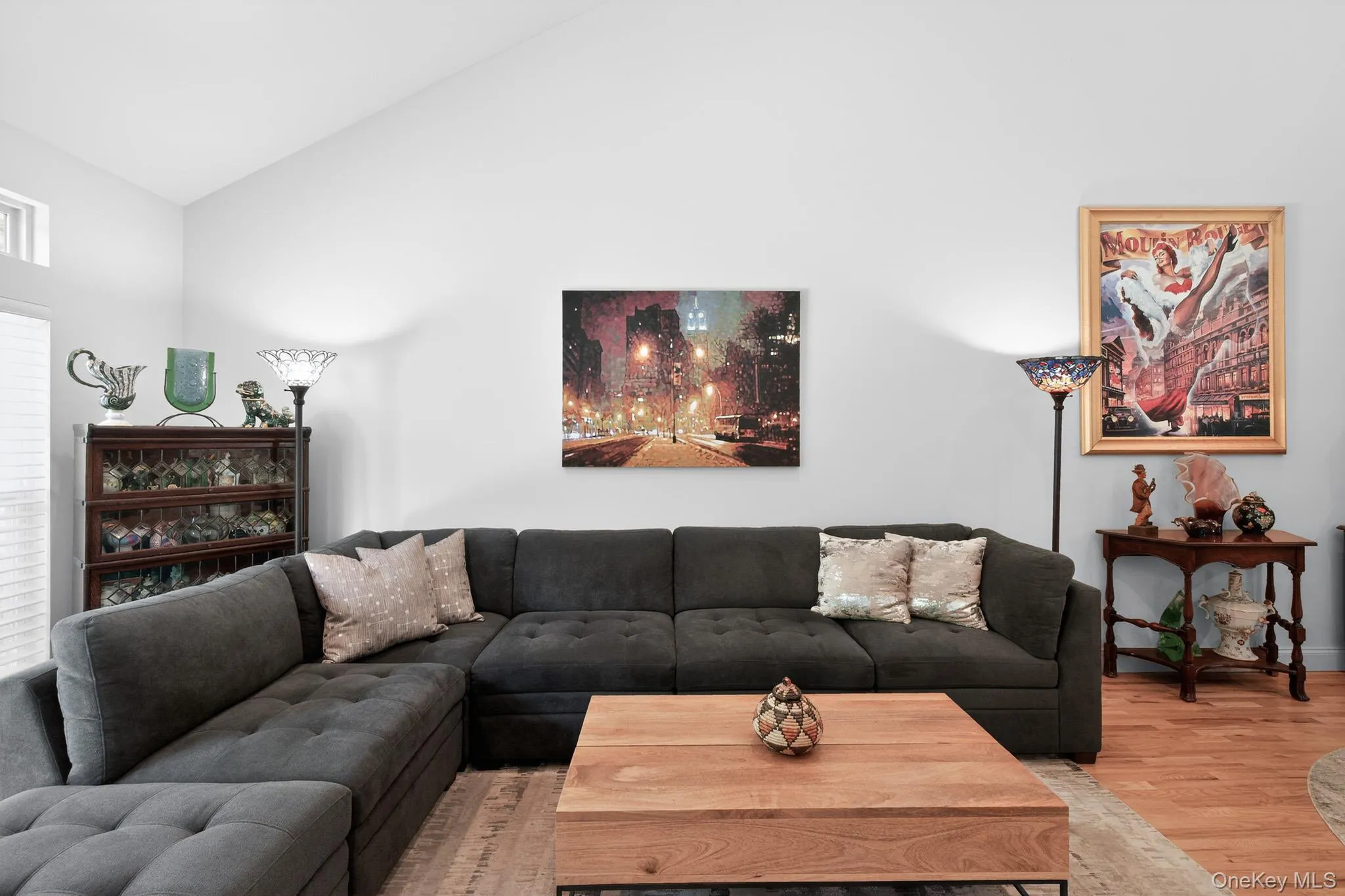 129 Halley Drive, Brookhaven, NY, 2 Bedrooms Bedrooms, 6 Rooms Rooms,2 BathroomsBathrooms,Residential,For Rent,Halley,0,1011648 129 Halley Drive, Brookhaven, NY, 2 Bedrooms Bedrooms, 6 Rooms Rooms,2 BathroomsBathrooms,Residential,For Rent,Halley,0,1011648