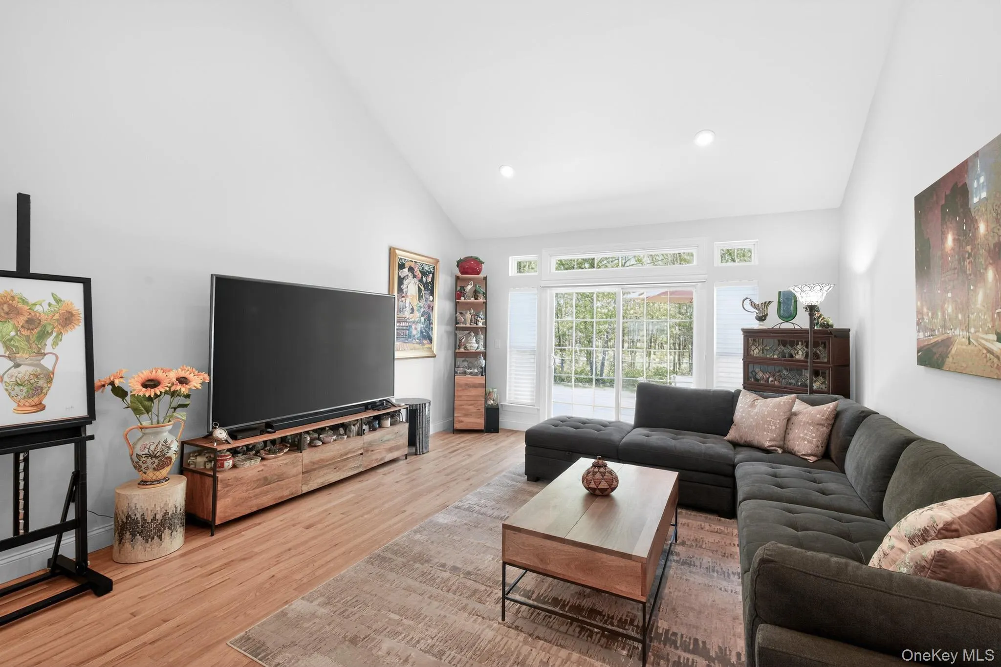 129 Halley Drive, Brookhaven, NY, 2 Bedrooms Bedrooms, 6 Rooms Rooms,2 BathroomsBathrooms,Residential,For Rent,Halley,0,1011648 129 Halley Drive, Brookhaven, NY, 2 Bedrooms Bedrooms, 6 Rooms Rooms,2 BathroomsBathrooms,Residential,For Rent,Halley,0,1011648