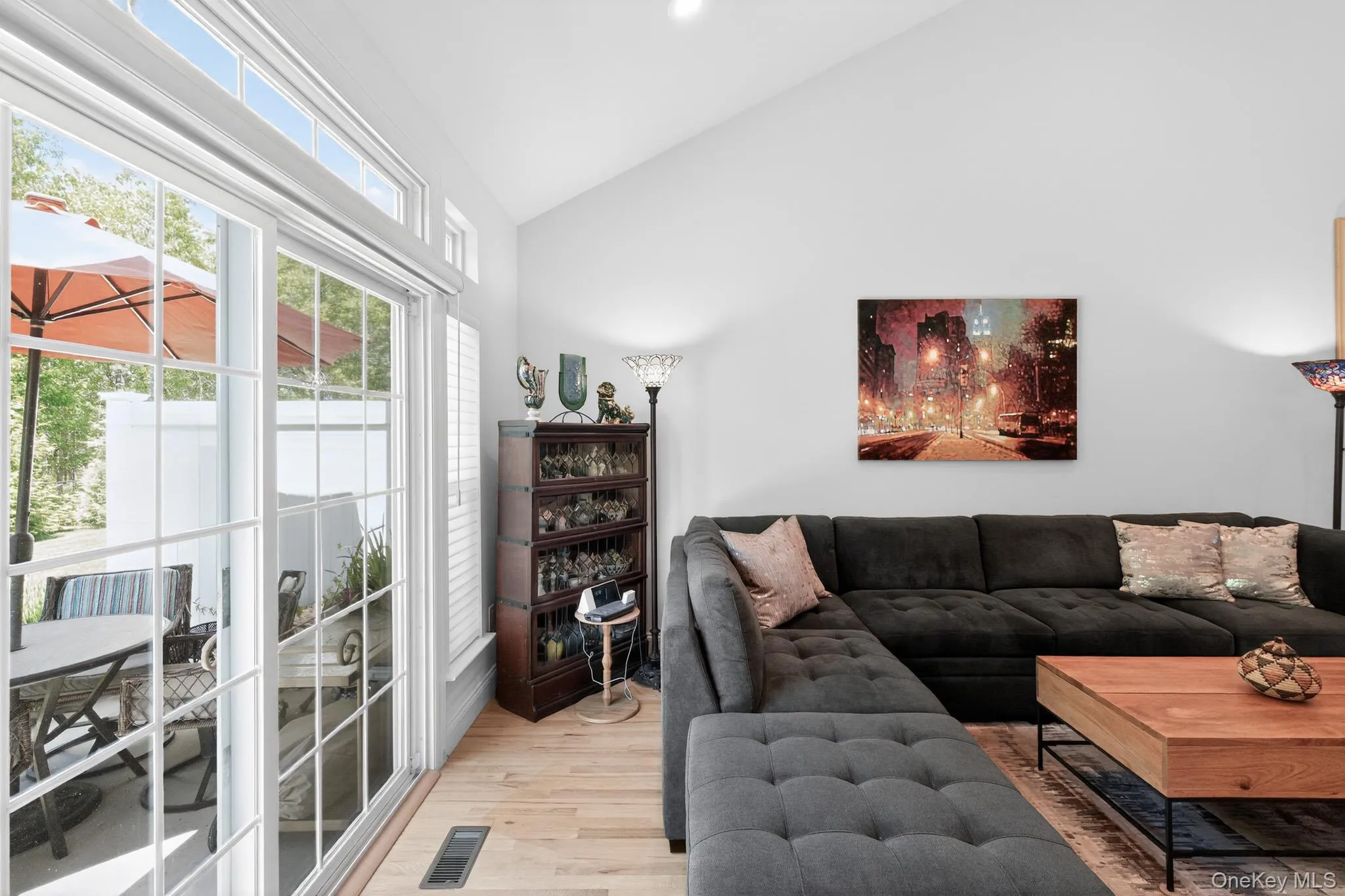 129 Halley Drive, Brookhaven, NY, 2 Bedrooms Bedrooms, 6 Rooms Rooms,2 BathroomsBathrooms,Residential,For Rent,Halley,0,1011648 129 Halley Drive, Brookhaven, NY, 2 Bedrooms Bedrooms, 6 Rooms Rooms,2 BathroomsBathrooms,Residential,For Rent,Halley,0,1011648