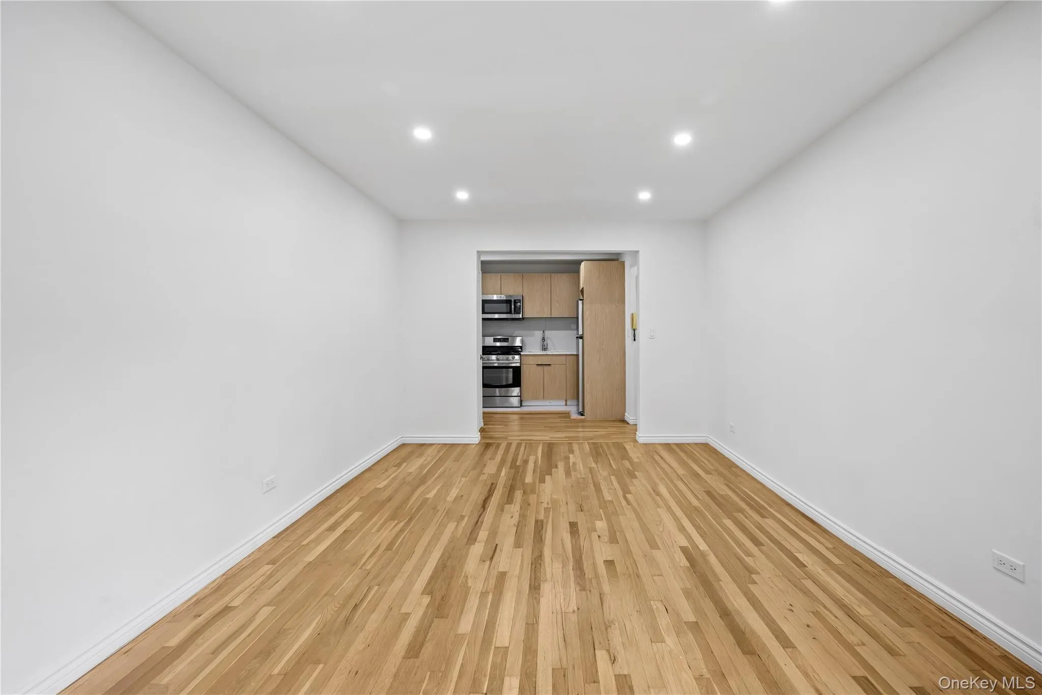 99-63 66th Avenue, New York, NY, 2 Rooms Rooms,1 BathroomBathrooms,Residential,For Rent,66th,0,1011651 99-63 66th Avenue, New York, NY, 2 Rooms Rooms,1 BathroomBathrooms,Residential,For Rent,66th,0,1011651
