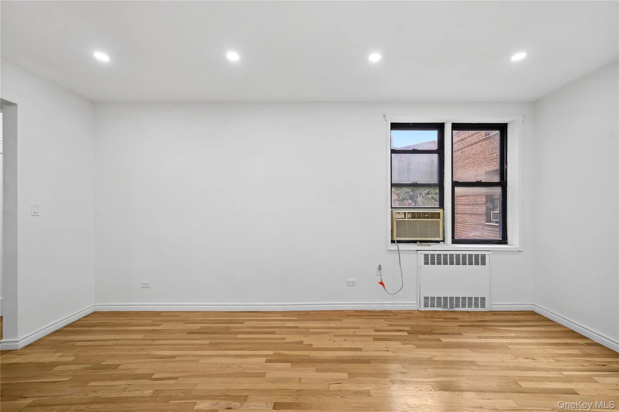 99-63 66th Avenue, New York, NY, 2 Rooms Rooms,1 BathroomBathrooms,Residential,For Rent,66th,0,1011651 99-63 66th Avenue, New York, NY, 2 Rooms Rooms,1 BathroomBathrooms,Residential,For Rent,66th,0,1011651