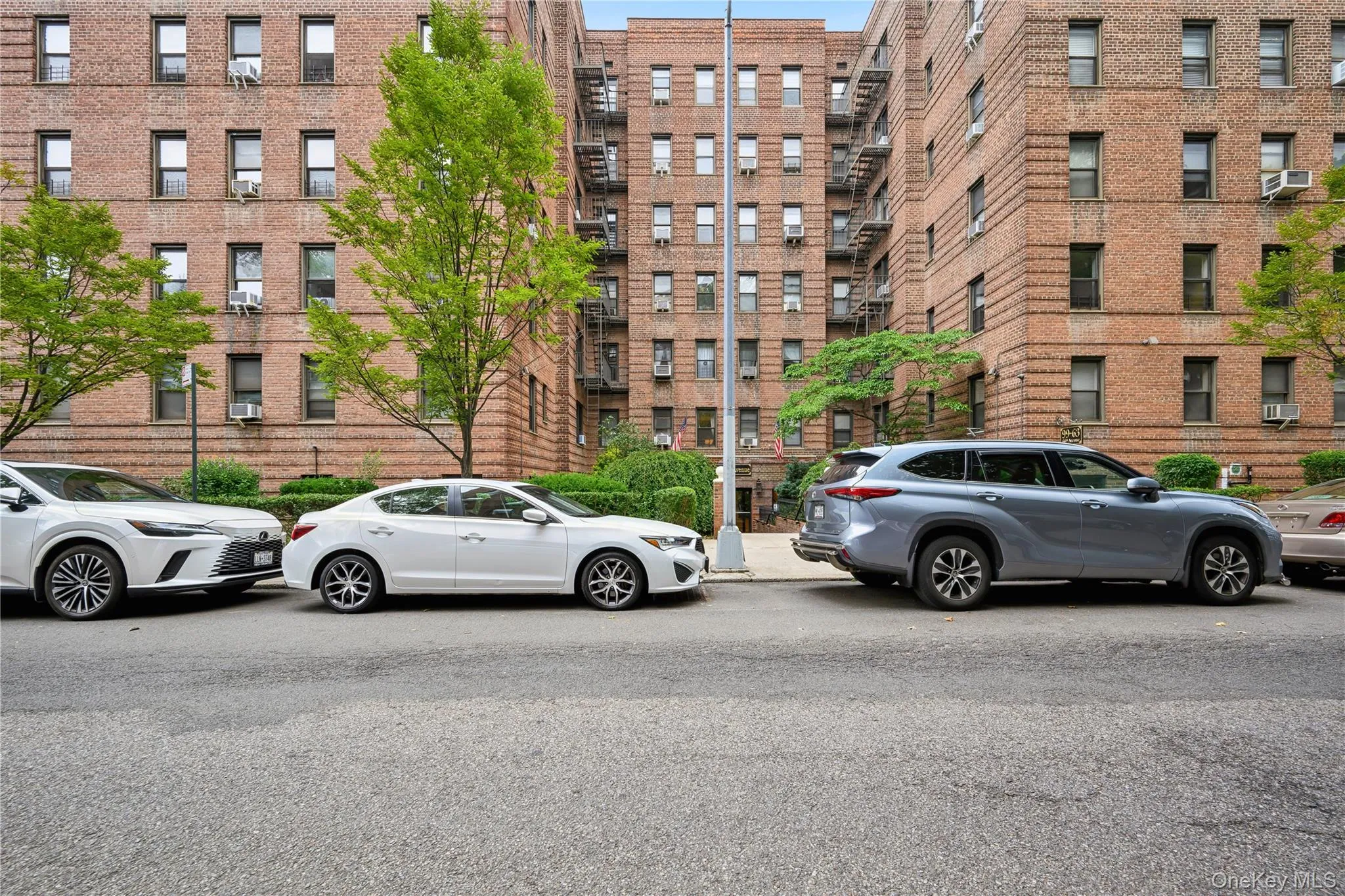 99-63 66th Avenue, New York, NY, 2 Rooms Rooms,1 BathroomBathrooms,Residential,For Rent,66th,0,1011651 99-63 66th Avenue, New York, NY, 2 Rooms Rooms,1 BathroomBathrooms,Residential,For Rent,66th,0,1011651
