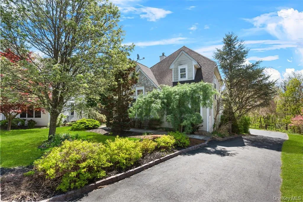 7 Paisley Court, Woodbury, NY, 3 Bedrooms Bedrooms, 8 Rooms Rooms,2 BathroomsBathrooms,Residential,For Rent,Paisley,0,1011652 7 Paisley Court, Woodbury, NY, 3 Bedrooms Bedrooms, 8 Rooms Rooms,2 BathroomsBathrooms,Residential,For Rent,Paisley,0,1011652