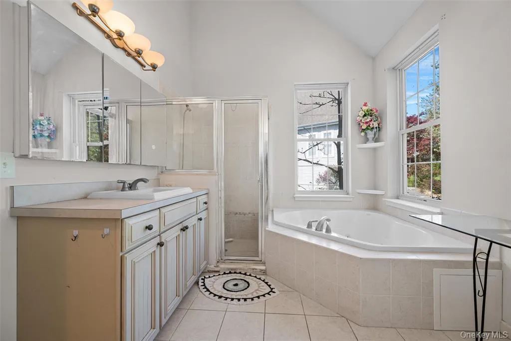 7 Paisley Court, Woodbury, NY, 3 Bedrooms Bedrooms, 8 Rooms Rooms,2 BathroomsBathrooms,Residential,For Rent,Paisley,0,1011652 7 Paisley Court, Woodbury, NY, 3 Bedrooms Bedrooms, 8 Rooms Rooms,2 BathroomsBathrooms,Residential,For Rent,Paisley,0,1011652