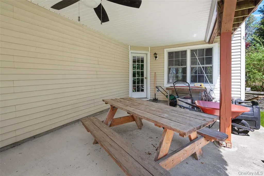 7 Paisley Court, Woodbury, NY, 3 Bedrooms Bedrooms, 8 Rooms Rooms,2 BathroomsBathrooms,Residential,For Rent,Paisley,0,1011652 7 Paisley Court, Woodbury, NY, 3 Bedrooms Bedrooms, 8 Rooms Rooms,2 BathroomsBathrooms,Residential,For Rent,Paisley,0,1011652