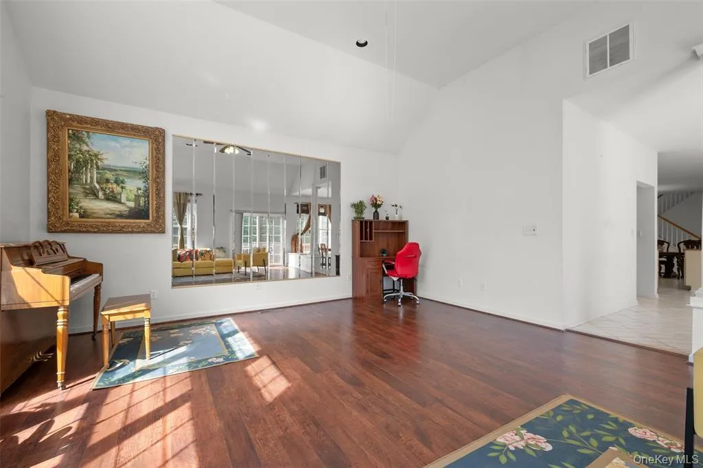 7 Paisley Court, Woodbury, NY, 3 Bedrooms Bedrooms, 8 Rooms Rooms,2 BathroomsBathrooms,Residential,For Rent,Paisley,0,1011652 7 Paisley Court, Woodbury, NY, 3 Bedrooms Bedrooms, 8 Rooms Rooms,2 BathroomsBathrooms,Residential,For Rent,Paisley,0,1011652