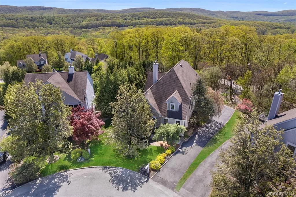 7 Paisley Court, Woodbury, NY, 3 Bedrooms Bedrooms, 8 Rooms Rooms,2 BathroomsBathrooms,Residential,For Rent,Paisley,0,1011652 7 Paisley Court, Woodbury, NY, 3 Bedrooms Bedrooms, 8 Rooms Rooms,2 BathroomsBathrooms,Residential,For Rent,Paisley,0,1011652