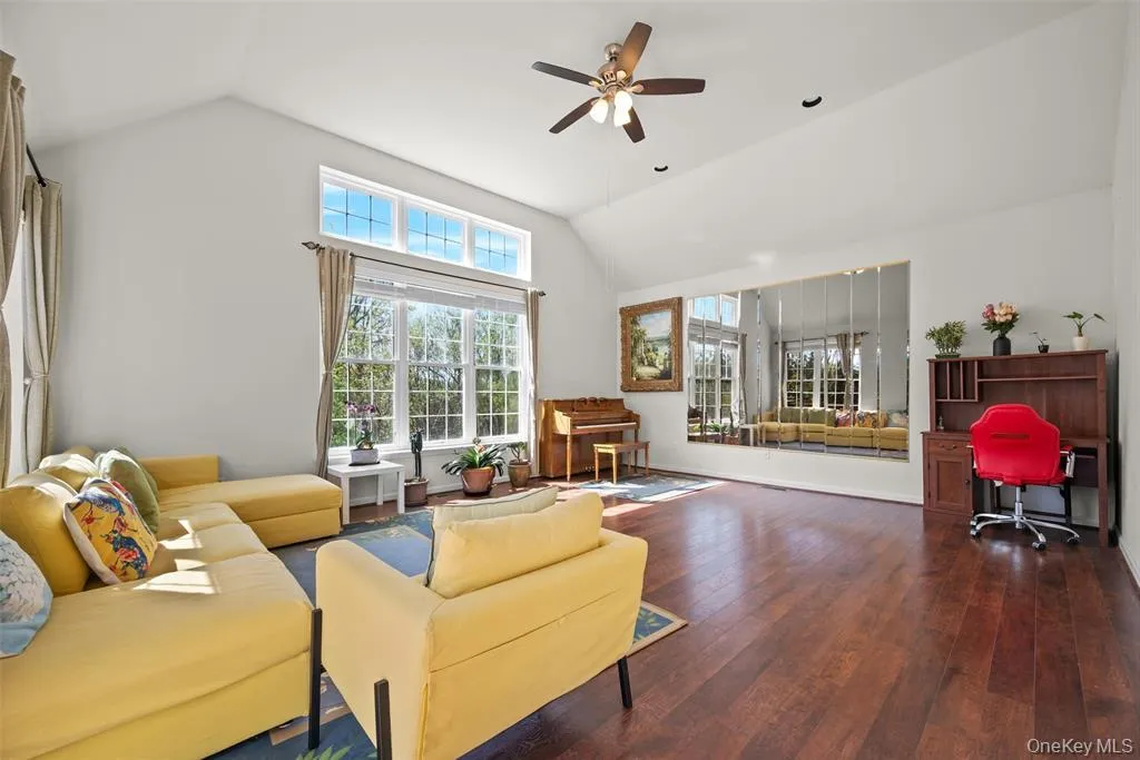 7 Paisley Court, Woodbury, NY, 3 Bedrooms Bedrooms, 8 Rooms Rooms,2 BathroomsBathrooms,Residential,For Rent,Paisley,0,1011652 7 Paisley Court, Woodbury, NY, 3 Bedrooms Bedrooms, 8 Rooms Rooms,2 BathroomsBathrooms,Residential,For Rent,Paisley,0,1011652