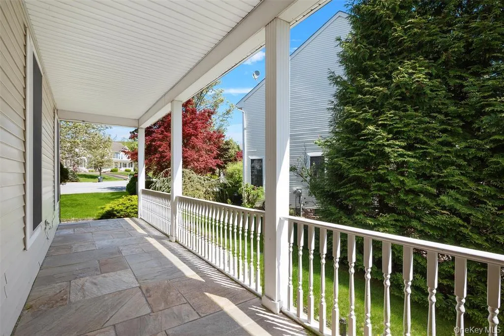 7 Paisley Court, Woodbury, NY, 3 Bedrooms Bedrooms, 8 Rooms Rooms,2 BathroomsBathrooms,Residential,For Rent,Paisley,0,1011652 7 Paisley Court, Woodbury, NY, 3 Bedrooms Bedrooms, 8 Rooms Rooms,2 BathroomsBathrooms,Residential,For Rent,Paisley,0,1011652