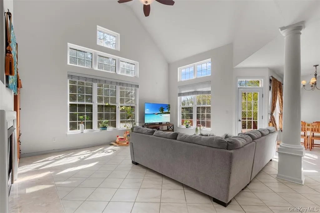 7 Paisley Court, Woodbury, NY, 3 Bedrooms Bedrooms, 8 Rooms Rooms,2 BathroomsBathrooms,Residential,For Rent,Paisley,0,1011652 7 Paisley Court, Woodbury, NY, 3 Bedrooms Bedrooms, 8 Rooms Rooms,2 BathroomsBathrooms,Residential,For Rent,Paisley,0,1011652