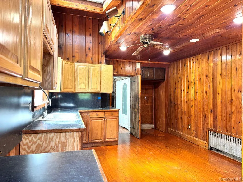 560 Taxter Road, Greenburgh, NY, 6 Bedrooms Bedrooms, 8 Rooms Rooms,6 BathroomsBathrooms,Residential Lease,For Rent,Taxter,0,1011654 560 Taxter Road, Greenburgh, NY, 6 Bedrooms Bedrooms, 8 Rooms Rooms,6 BathroomsBathrooms,Residential Lease,For Rent,Taxter,0,1011654