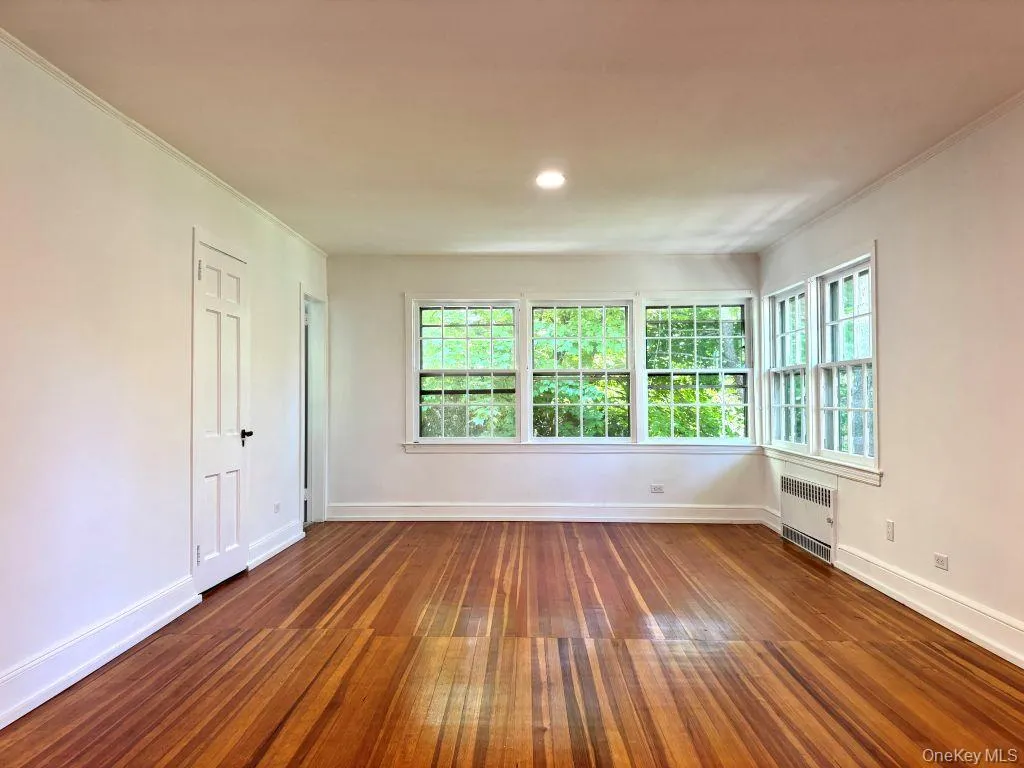 560 Taxter Road, Greenburgh, NY, 6 Bedrooms Bedrooms, 8 Rooms Rooms,6 BathroomsBathrooms,Residential Lease,For Rent,Taxter,0,1011654 560 Taxter Road, Greenburgh, NY, 6 Bedrooms Bedrooms, 8 Rooms Rooms,6 BathroomsBathrooms,Residential Lease,For Rent,Taxter,0,1011654