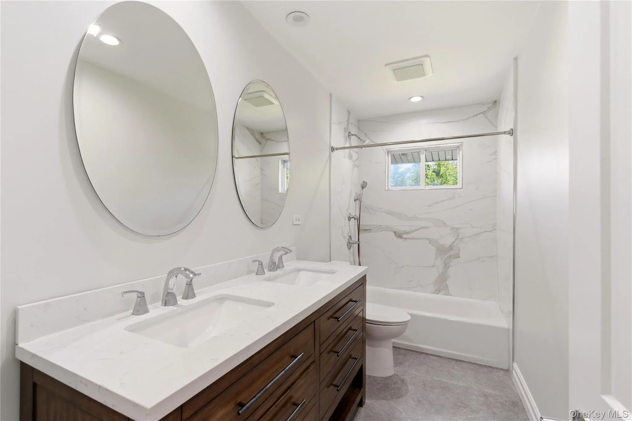 103 Wright Avenue, Babylon, NY, 4 Bedrooms Bedrooms, 11 Rooms Rooms,2 BathroomsBathrooms,Residential,For Rent,Wright,0,1011657 103 Wright Avenue, Babylon, NY, 4 Bedrooms Bedrooms, 11 Rooms Rooms,2 BathroomsBathrooms,Residential,For Rent,Wright,0,1011657