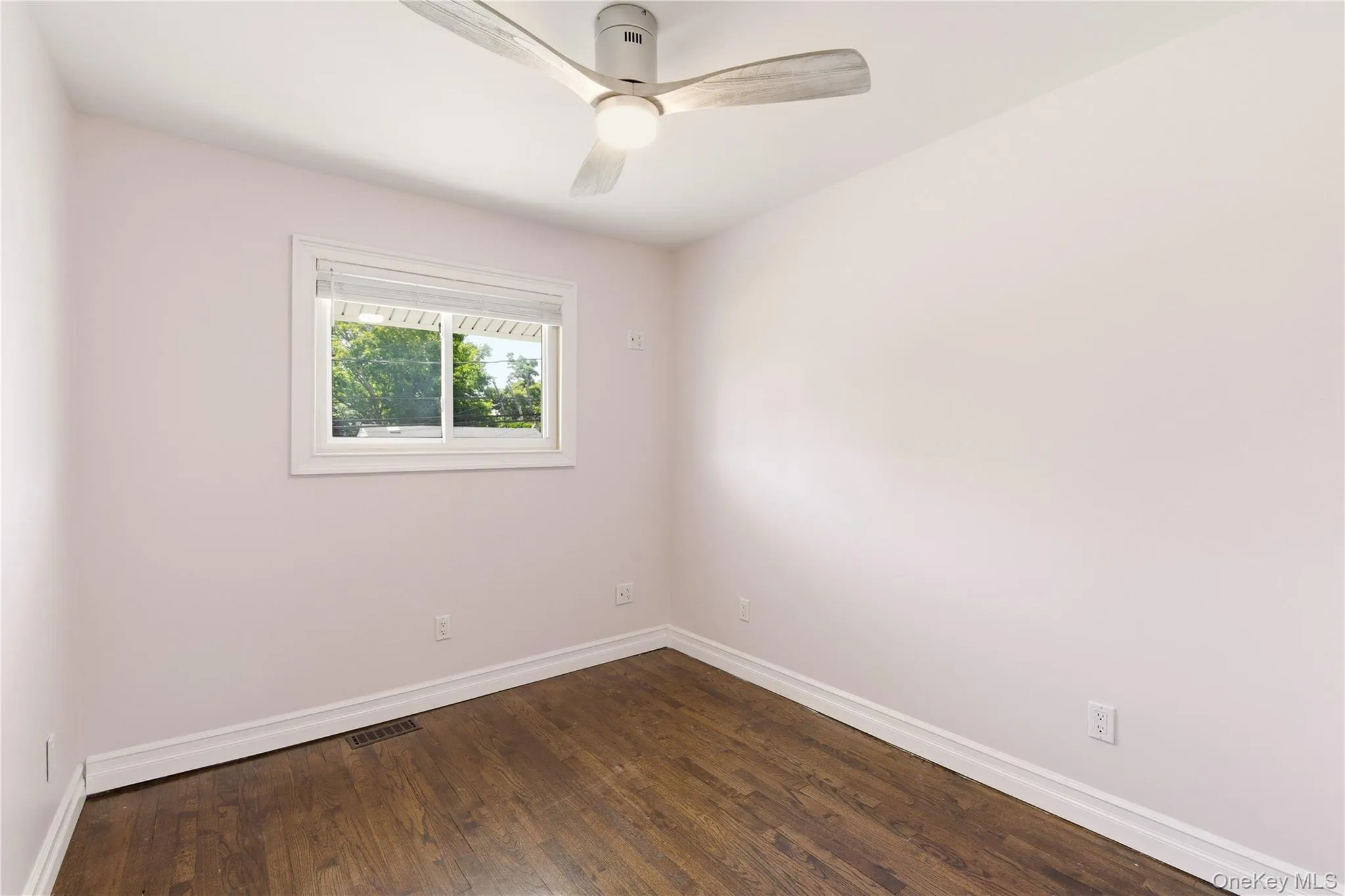 103 Wright Avenue, Babylon, NY, 4 Bedrooms Bedrooms, 11 Rooms Rooms,2 BathroomsBathrooms,Residential,For Rent,Wright,0,1011657 103 Wright Avenue, Babylon, NY, 4 Bedrooms Bedrooms, 11 Rooms Rooms,2 BathroomsBathrooms,Residential,For Rent,Wright,0,1011657