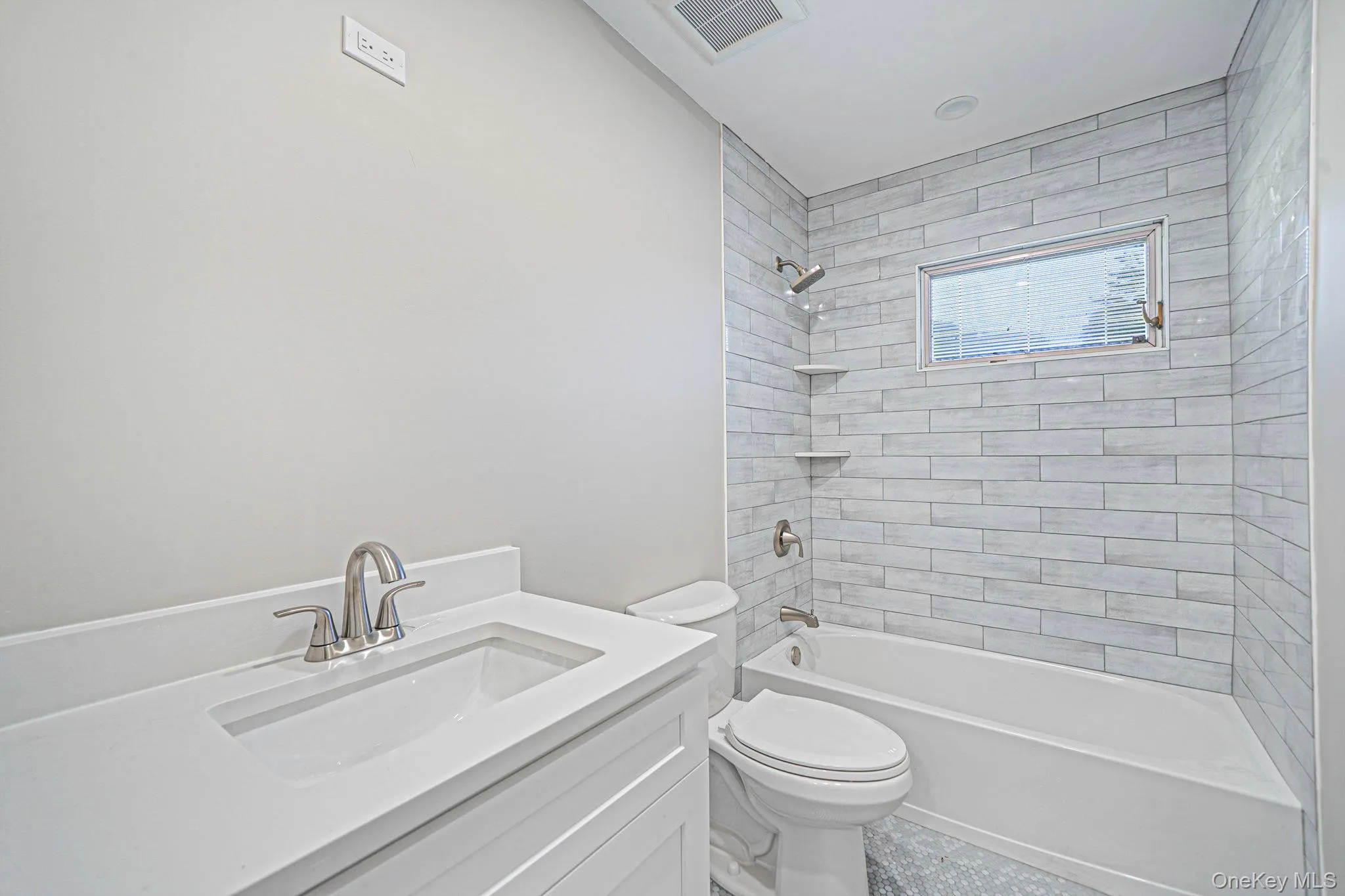 12 Sandalwood Drive, Smithtown, NY, 3 Bedrooms Bedrooms, 7 Rooms Rooms,2 BathroomsBathrooms,Residential,For Rent,Sandalwood,0,1011658 12 Sandalwood Drive, Smithtown, NY, 3 Bedrooms Bedrooms, 7 Rooms Rooms,2 BathroomsBathrooms,Residential,For Rent,Sandalwood,0,1011658