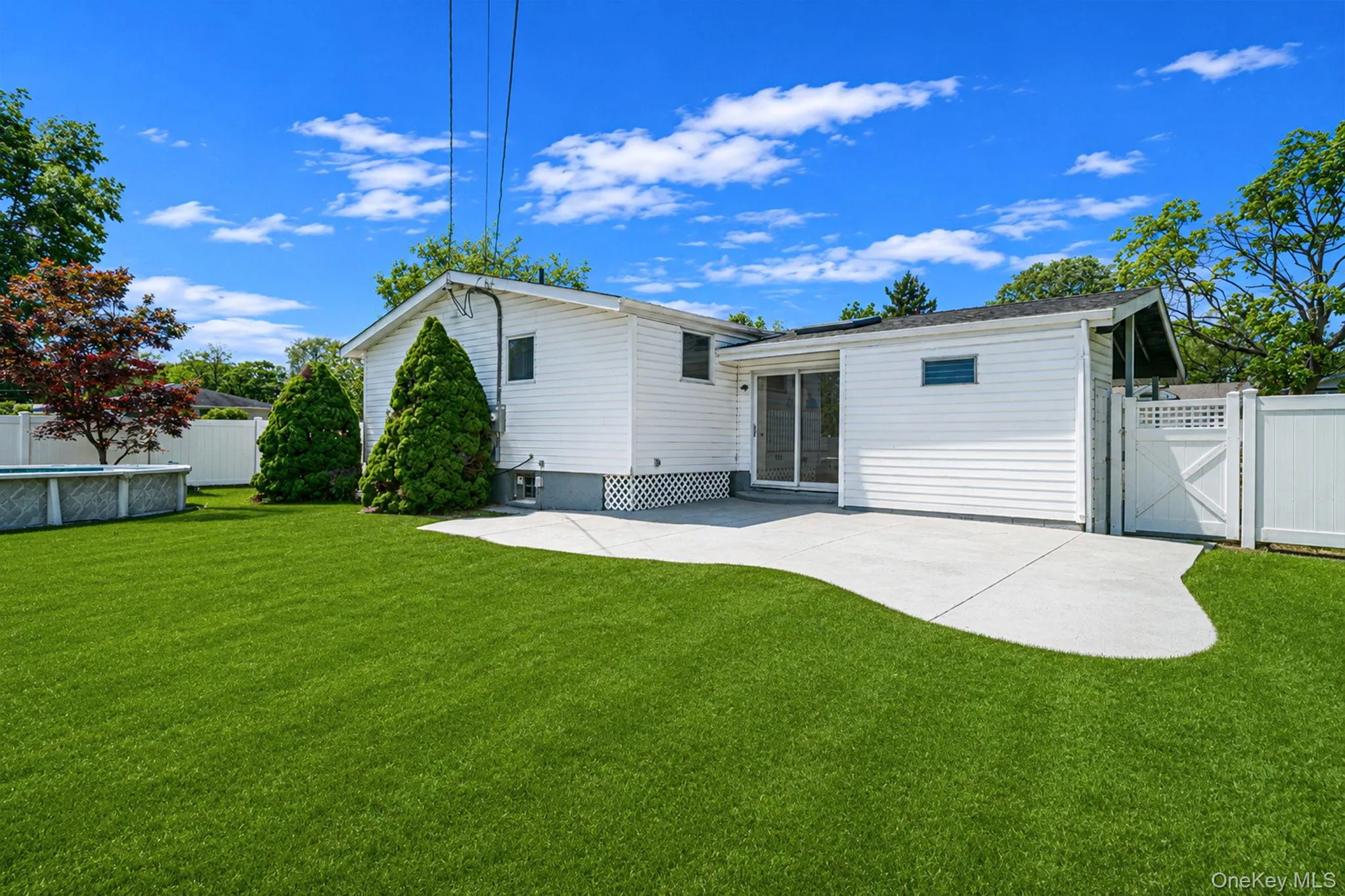 12 Sandalwood Drive, Smithtown, NY, 3 Bedrooms Bedrooms, 7 Rooms Rooms,2 BathroomsBathrooms,Residential,For Rent,Sandalwood,0,1011658 12 Sandalwood Drive, Smithtown, NY, 3 Bedrooms Bedrooms, 7 Rooms Rooms,2 BathroomsBathrooms,Residential,For Rent,Sandalwood,0,1011658