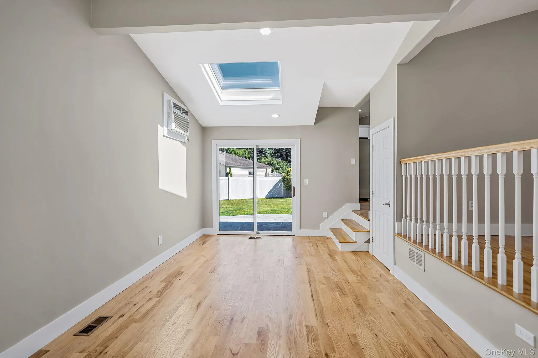 12 Sandalwood Drive, Smithtown, NY, 3 Bedrooms Bedrooms, 7 Rooms Rooms,2 BathroomsBathrooms,Residential,For Rent,Sandalwood,0,1011658 12 Sandalwood Drive, Smithtown, NY, 3 Bedrooms Bedrooms, 7 Rooms Rooms,2 BathroomsBathrooms,Residential,For Rent,Sandalwood,0,1011658