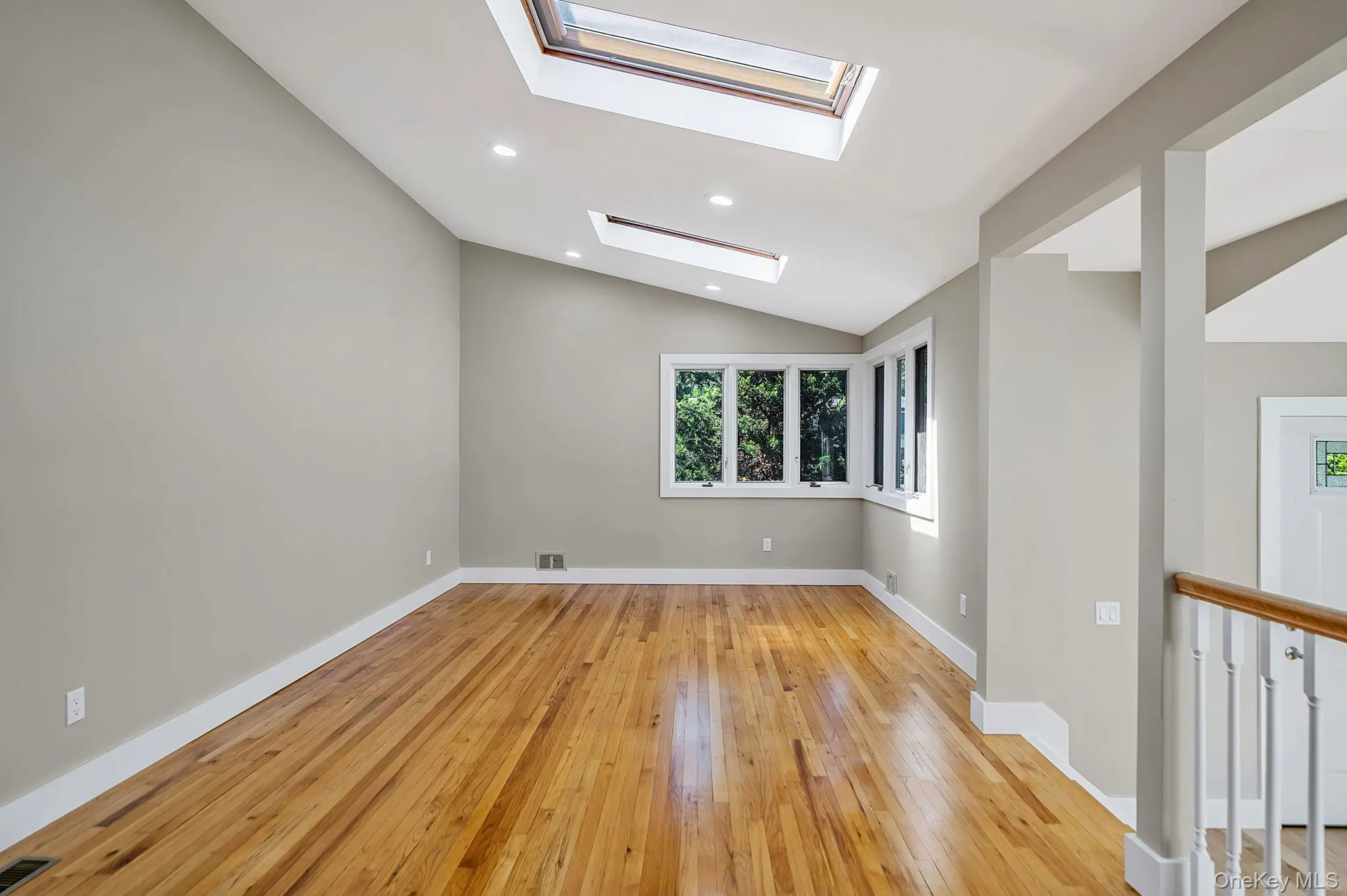 12 Sandalwood Drive, Smithtown, NY, 3 Bedrooms Bedrooms, 7 Rooms Rooms,2 BathroomsBathrooms,Residential,For Rent,Sandalwood,0,1011658 12 Sandalwood Drive, Smithtown, NY, 3 Bedrooms Bedrooms, 7 Rooms Rooms,2 BathroomsBathrooms,Residential,For Rent,Sandalwood,0,1011658