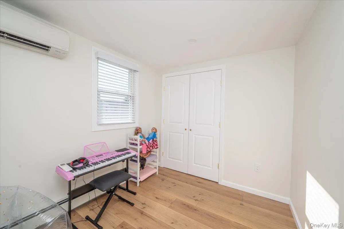 94 Pacific Street, Oyster Bay, NY, 5 Bedrooms Bedrooms, 9 Rooms Rooms,2 BathroomsBathrooms,Residential,For Rent,Pacific,0,1011659 94 Pacific Street, Oyster Bay, NY, 5 Bedrooms Bedrooms, 9 Rooms Rooms,2 BathroomsBathrooms,Residential,For Rent,Pacific,0,1011659