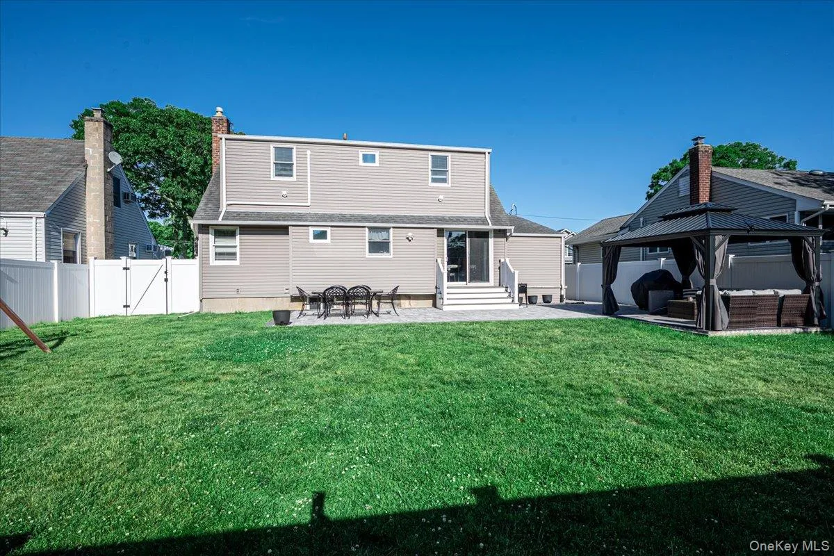94 Pacific Street, Oyster Bay, NY, 5 Bedrooms Bedrooms, 9 Rooms Rooms,2 BathroomsBathrooms,Residential,For Rent,Pacific,0,1011659 94 Pacific Street, Oyster Bay, NY, 5 Bedrooms Bedrooms, 9 Rooms Rooms,2 BathroomsBathrooms,Residential,For Rent,Pacific,0,1011659
