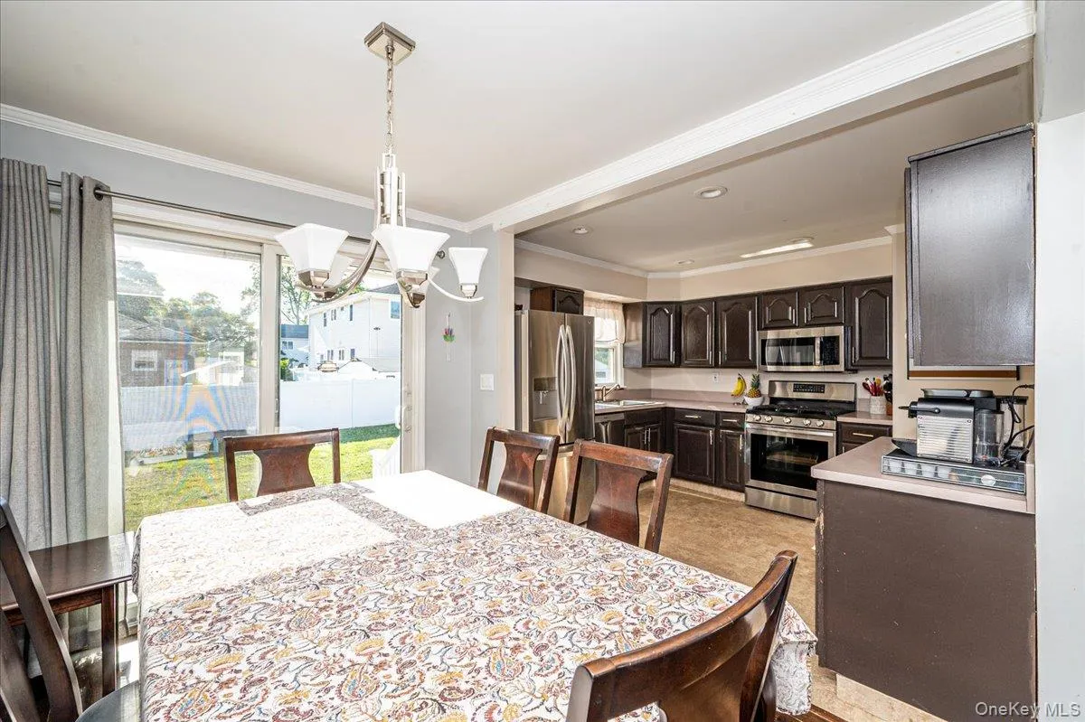 94 Pacific Street, Oyster Bay, NY, 5 Bedrooms Bedrooms, 9 Rooms Rooms,2 BathroomsBathrooms,Residential,For Rent,Pacific,0,1011659 94 Pacific Street, Oyster Bay, NY, 5 Bedrooms Bedrooms, 9 Rooms Rooms,2 BathroomsBathrooms,Residential,For Rent,Pacific,0,1011659