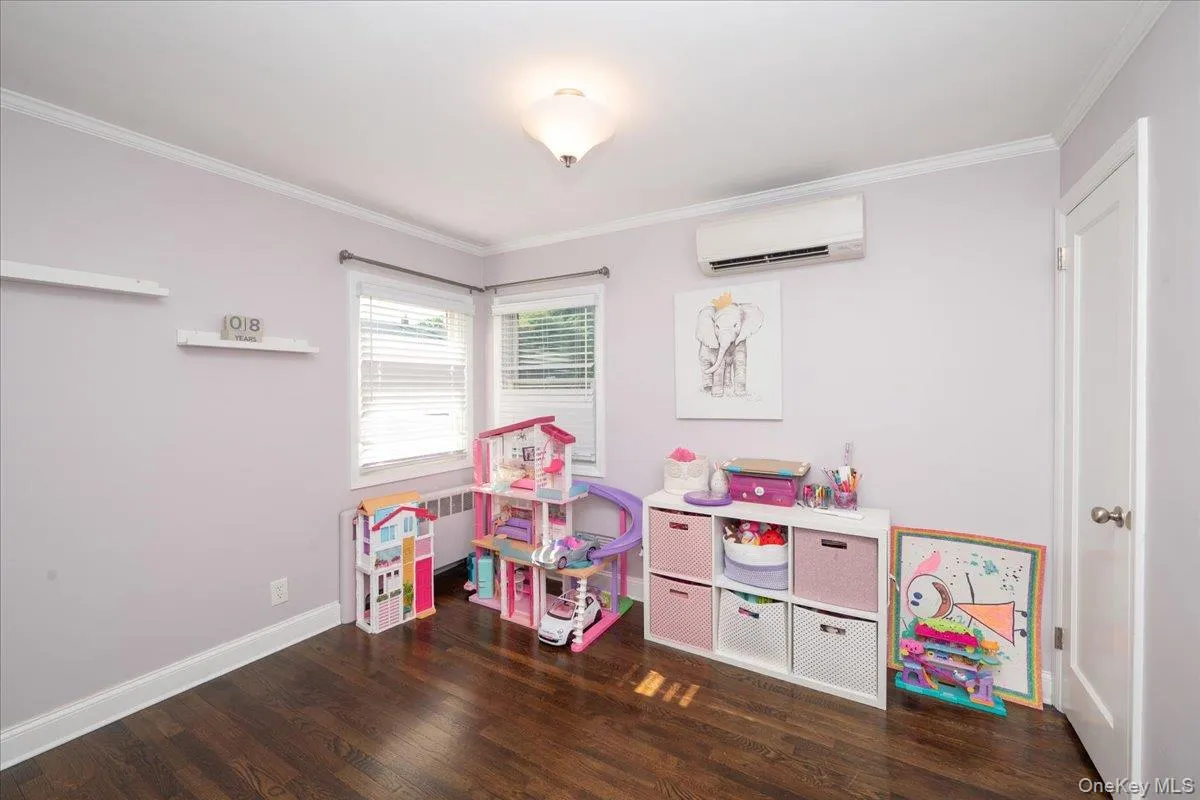 94 Pacific Street, Oyster Bay, NY, 5 Bedrooms Bedrooms, 9 Rooms Rooms,2 BathroomsBathrooms,Residential,For Rent,Pacific,0,1011659 94 Pacific Street, Oyster Bay, NY, 5 Bedrooms Bedrooms, 9 Rooms Rooms,2 BathroomsBathrooms,Residential,For Rent,Pacific,0,1011659