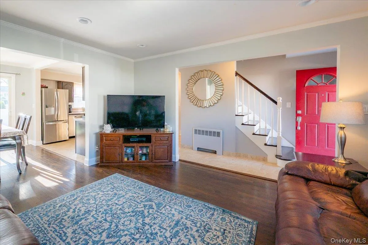 94 Pacific Street, Oyster Bay, NY, 5 Bedrooms Bedrooms, 9 Rooms Rooms,2 BathroomsBathrooms,Residential,For Rent,Pacific,0,1011659 94 Pacific Street, Oyster Bay, NY, 5 Bedrooms Bedrooms, 9 Rooms Rooms,2 BathroomsBathrooms,Residential,For Rent,Pacific,0,1011659