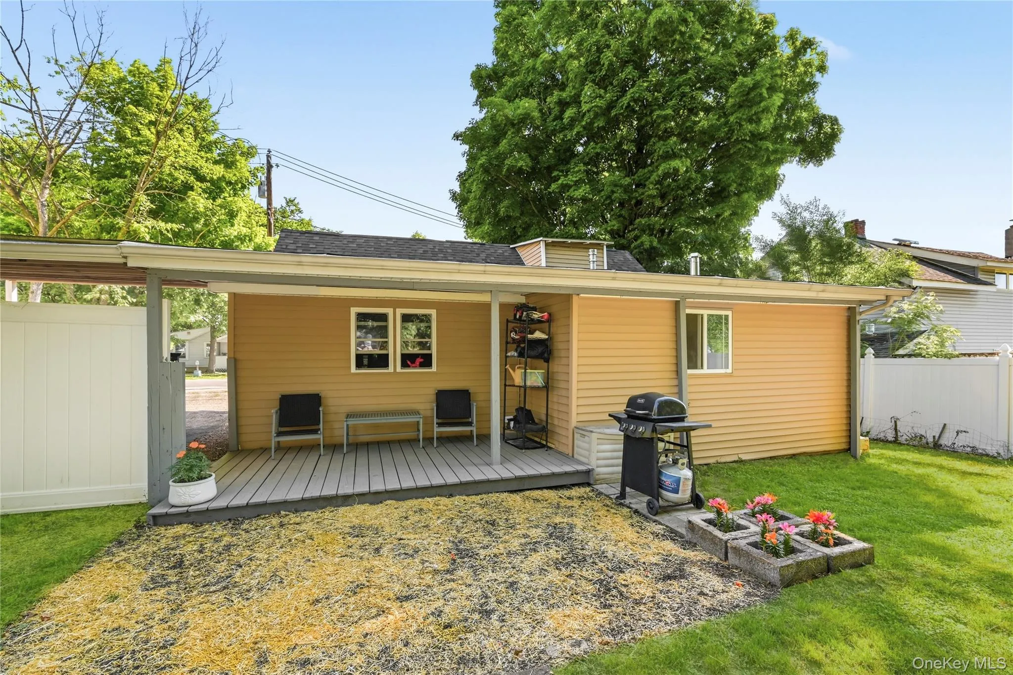 4 Hulse Street, Middletown, NY, 2 Bedrooms Bedrooms, 5 Rooms Rooms,1 BathroomBathrooms,Residential,For Rent,Hulse,0,1011662 4 Hulse Street, Middletown, NY, 2 Bedrooms Bedrooms, 5 Rooms Rooms,1 BathroomBathrooms,Residential,For Rent,Hulse,0,1011662