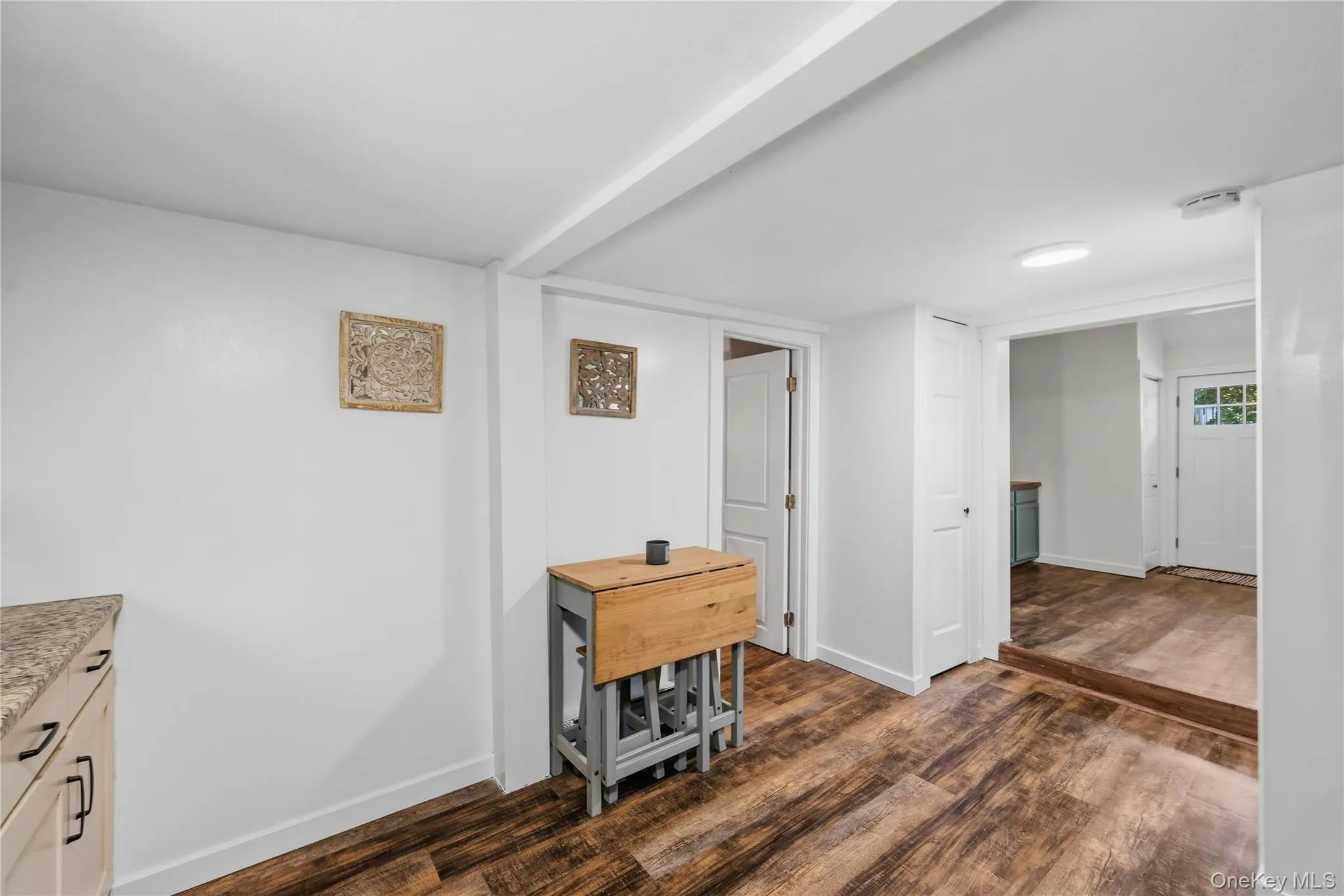 4 Hulse Street, Middletown, NY, 2 Bedrooms Bedrooms, 5 Rooms Rooms,1 BathroomBathrooms,Residential,For Rent,Hulse,0,1011662 4 Hulse Street, Middletown, NY, 2 Bedrooms Bedrooms, 5 Rooms Rooms,1 BathroomBathrooms,Residential,For Rent,Hulse,0,1011662