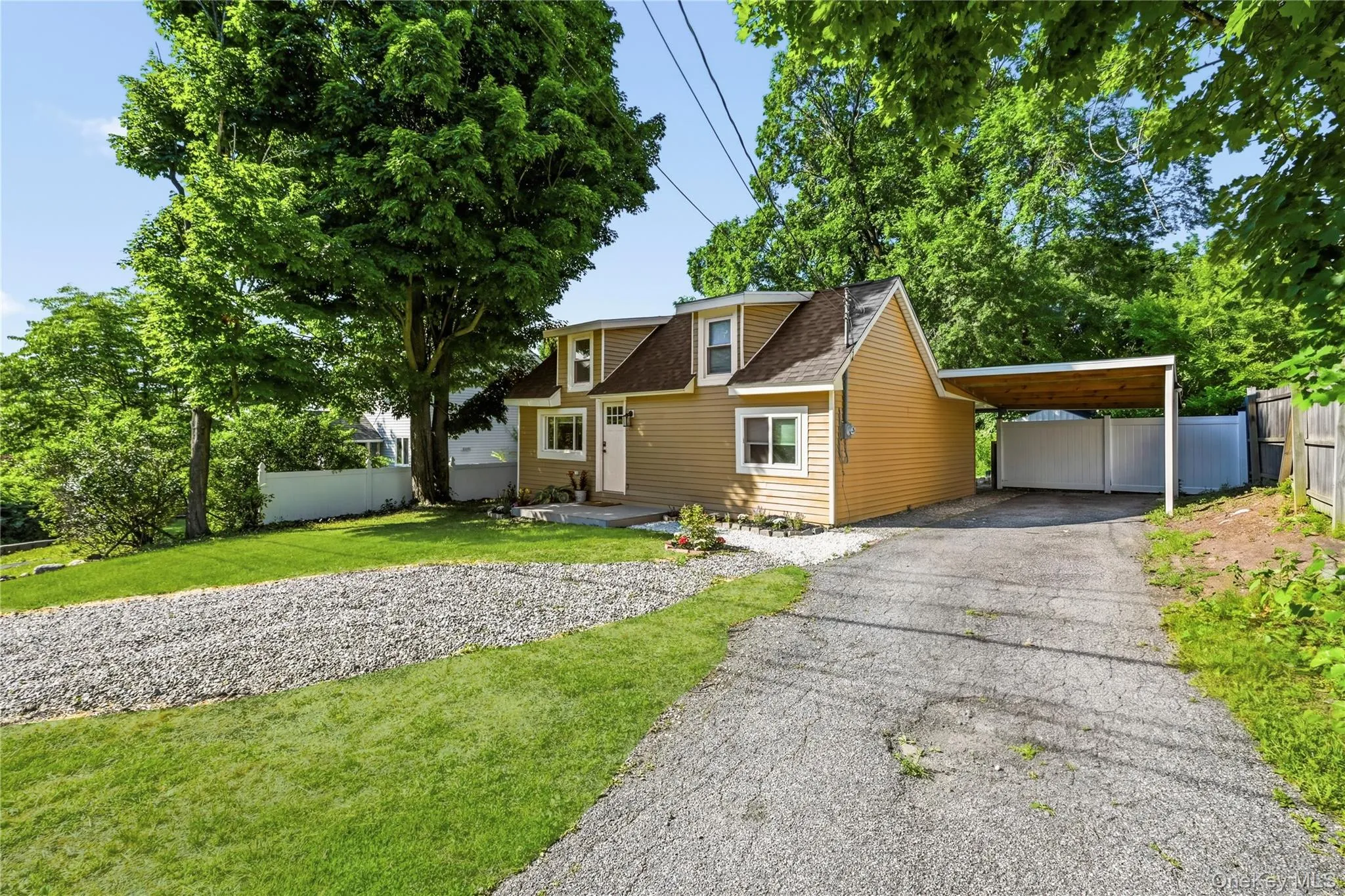 4 Hulse Street, Middletown, NY, 2 Bedrooms Bedrooms, 5 Rooms Rooms,1 BathroomBathrooms,Residential,For Rent,Hulse,0,1011662 4 Hulse Street, Middletown, NY, 2 Bedrooms Bedrooms, 5 Rooms Rooms,1 BathroomBathrooms,Residential,For Rent,Hulse,0,1011662
