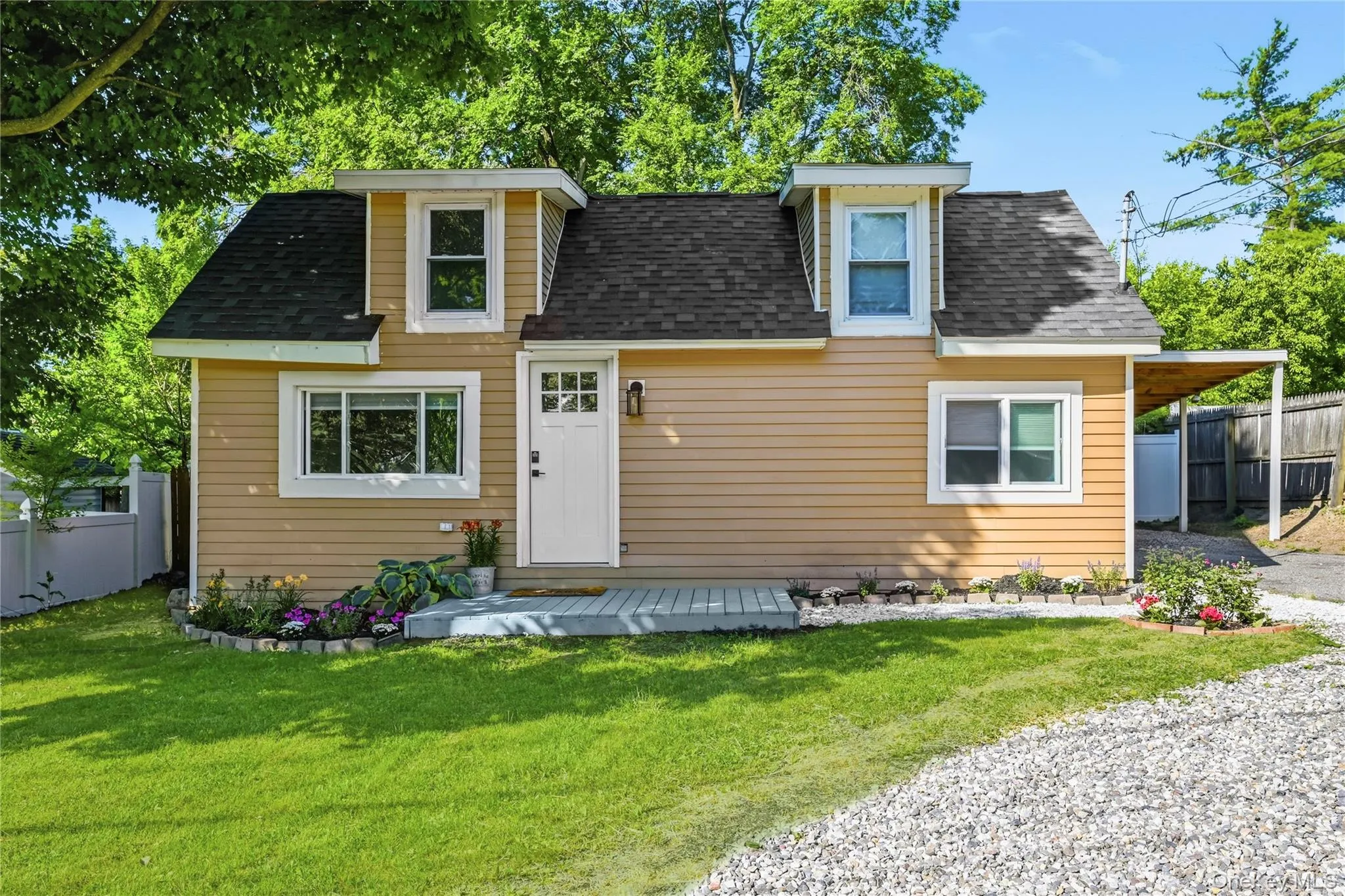 4 Hulse Street, Middletown, NY, 2 Bedrooms Bedrooms, 5 Rooms Rooms,1 BathroomBathrooms,Residential,For Rent,Hulse,0,1011662 4 Hulse Street, Middletown, NY, 2 Bedrooms Bedrooms, 5 Rooms Rooms,1 BathroomBathrooms,Residential,For Rent,Hulse,0,1011662