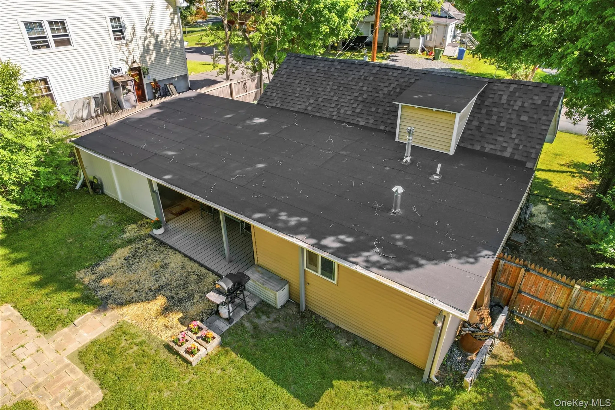 4 Hulse Street, Middletown, NY, 2 Bedrooms Bedrooms, 5 Rooms Rooms,1 BathroomBathrooms,Residential,For Rent,Hulse,0,1011662 4 Hulse Street, Middletown, NY, 2 Bedrooms Bedrooms, 5 Rooms Rooms,1 BathroomBathrooms,Residential,For Rent,Hulse,0,1011662
