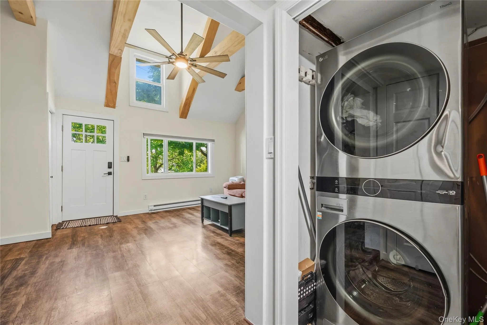 4 Hulse Street, Middletown, NY, 2 Bedrooms Bedrooms, 5 Rooms Rooms,1 BathroomBathrooms,Residential,For Rent,Hulse,0,1011662 4 Hulse Street, Middletown, NY, 2 Bedrooms Bedrooms, 5 Rooms Rooms,1 BathroomBathrooms,Residential,For Rent,Hulse,0,1011662