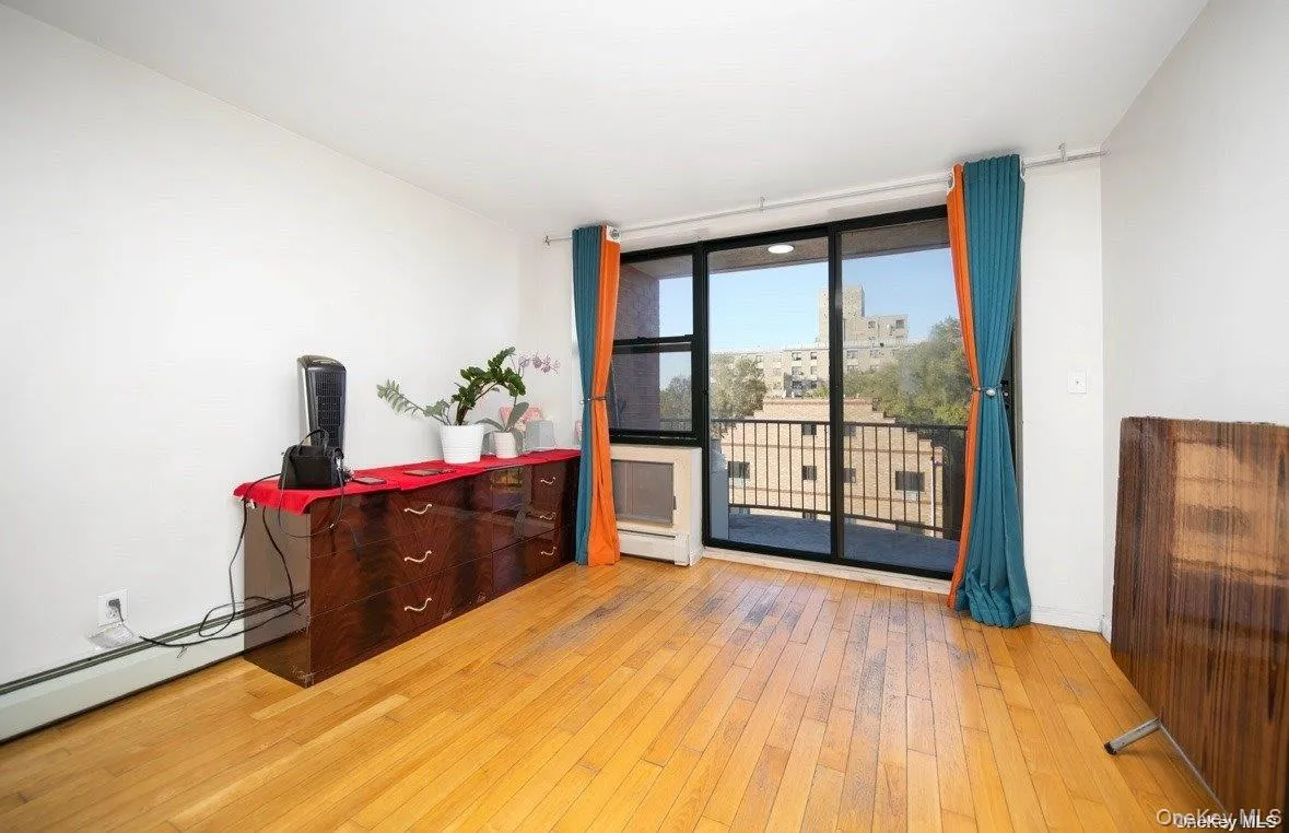 136-16 35th Avenue, New York, NY, 2 Bedrooms Bedrooms, 5 Rooms Rooms,2 BathroomsBathrooms,Residential,For Rent,35th,0,1011663 136-16 35th Avenue, New York, NY, 2 Bedrooms Bedrooms, 5 Rooms Rooms,2 BathroomsBathrooms,Residential,For Rent,35th,0,1011663
