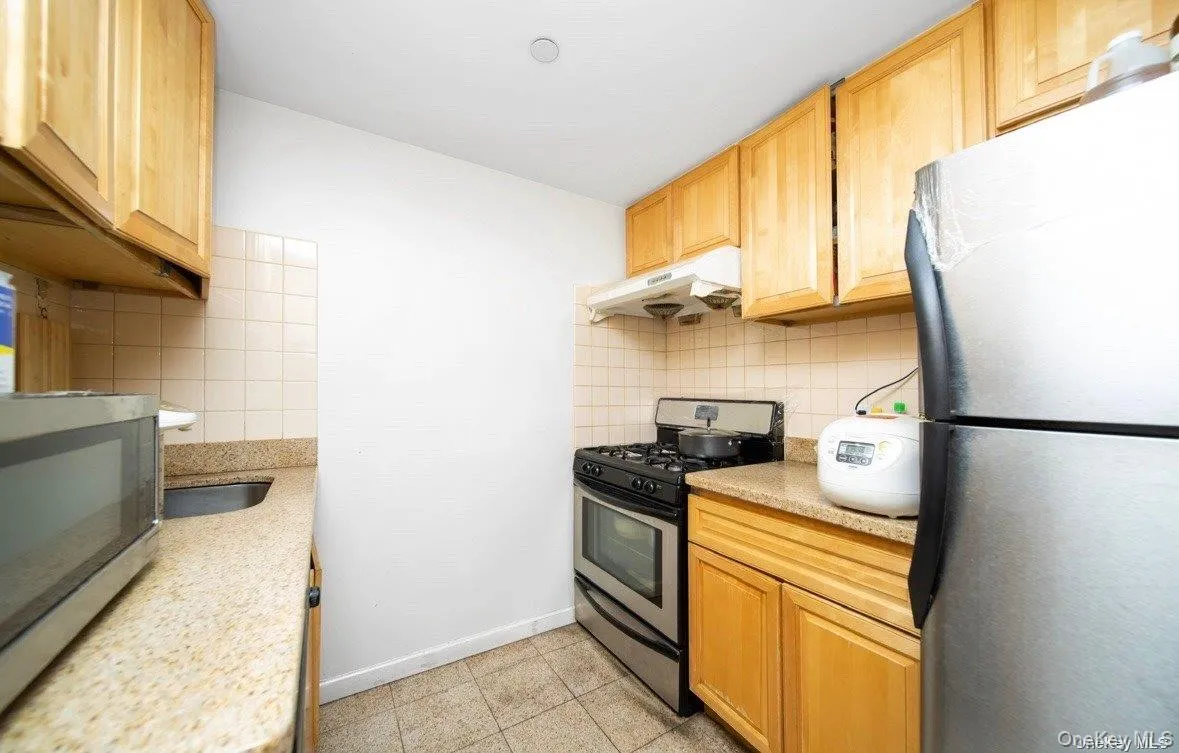 136-16 35th Avenue, New York, NY, 2 Bedrooms Bedrooms, 5 Rooms Rooms,2 BathroomsBathrooms,Residential,For Rent,35th,0,1011663 136-16 35th Avenue, New York, NY, 2 Bedrooms Bedrooms, 5 Rooms Rooms,2 BathroomsBathrooms,Residential,For Rent,35th,0,1011663