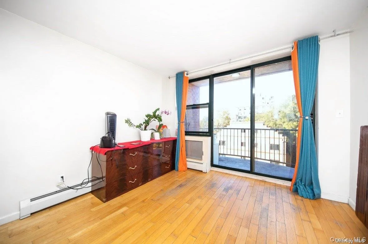 136-16 35th Avenue, New York, NY, 2 Bedrooms Bedrooms, 5 Rooms Rooms,2 BathroomsBathrooms,Residential,For Rent,35th,0,1011663 136-16 35th Avenue, New York, NY, 2 Bedrooms Bedrooms, 5 Rooms Rooms,2 BathroomsBathrooms,Residential,For Rent,35th,0,1011663