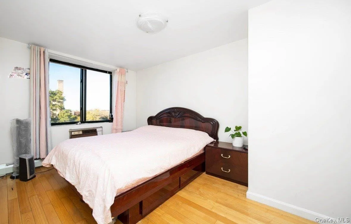 136-16 35th Avenue, New York, NY, 2 Bedrooms Bedrooms, 5 Rooms Rooms,2 BathroomsBathrooms,Residential,For Rent,35th,0,1011663 136-16 35th Avenue, New York, NY, 2 Bedrooms Bedrooms, 5 Rooms Rooms,2 BathroomsBathrooms,Residential,For Rent,35th,0,1011663