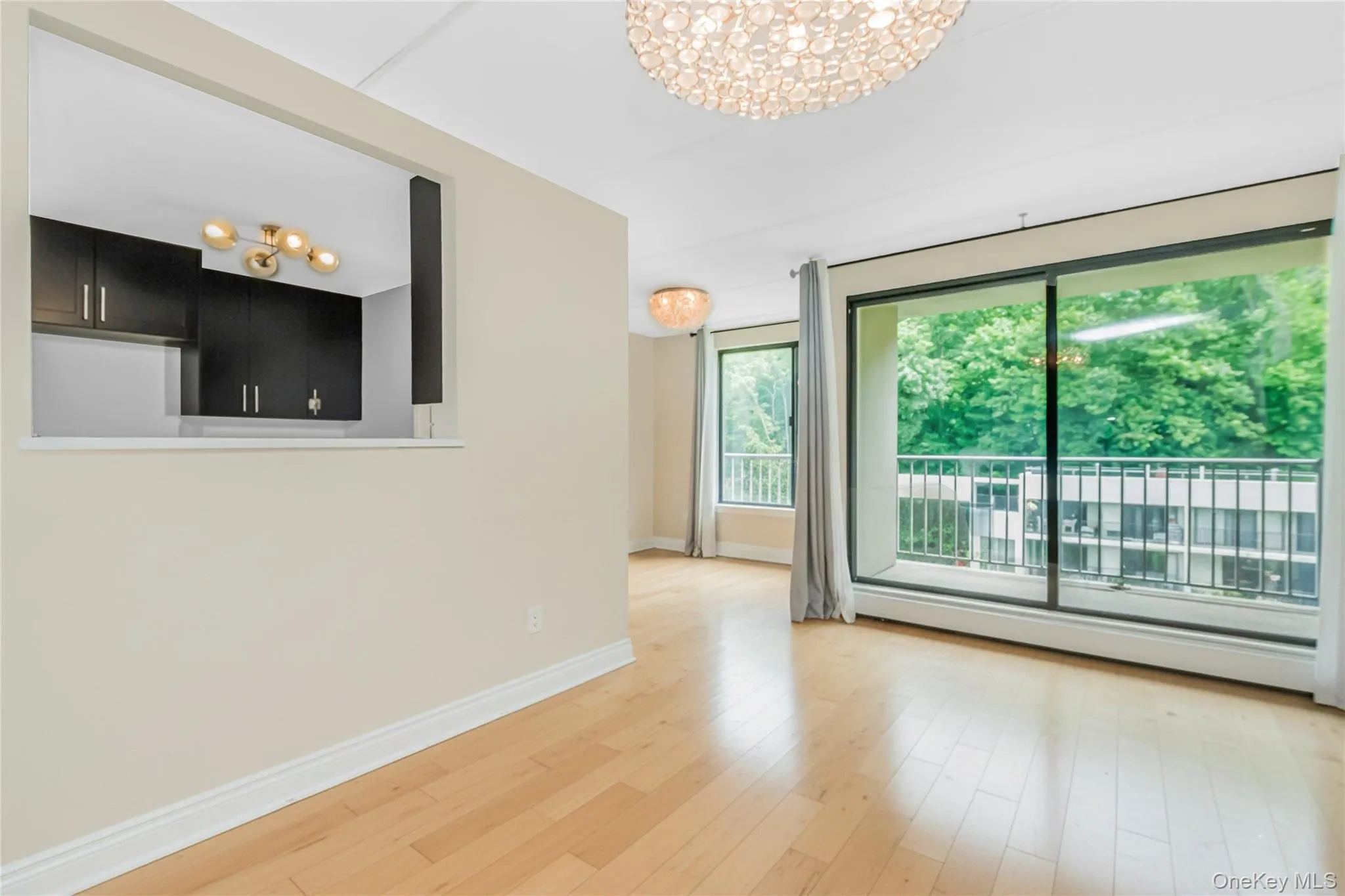 1155 Warburton Avenue, Yonkers, NY, 2 Bedrooms Bedrooms, 6 Rooms Rooms,2 BathroomsBathrooms,Residential,For Rent,Warburton,0,1011664 1155 Warburton Avenue, Yonkers, NY, 2 Bedrooms Bedrooms, 6 Rooms Rooms,2 BathroomsBathrooms,Residential,For Rent,Warburton,0,1011664