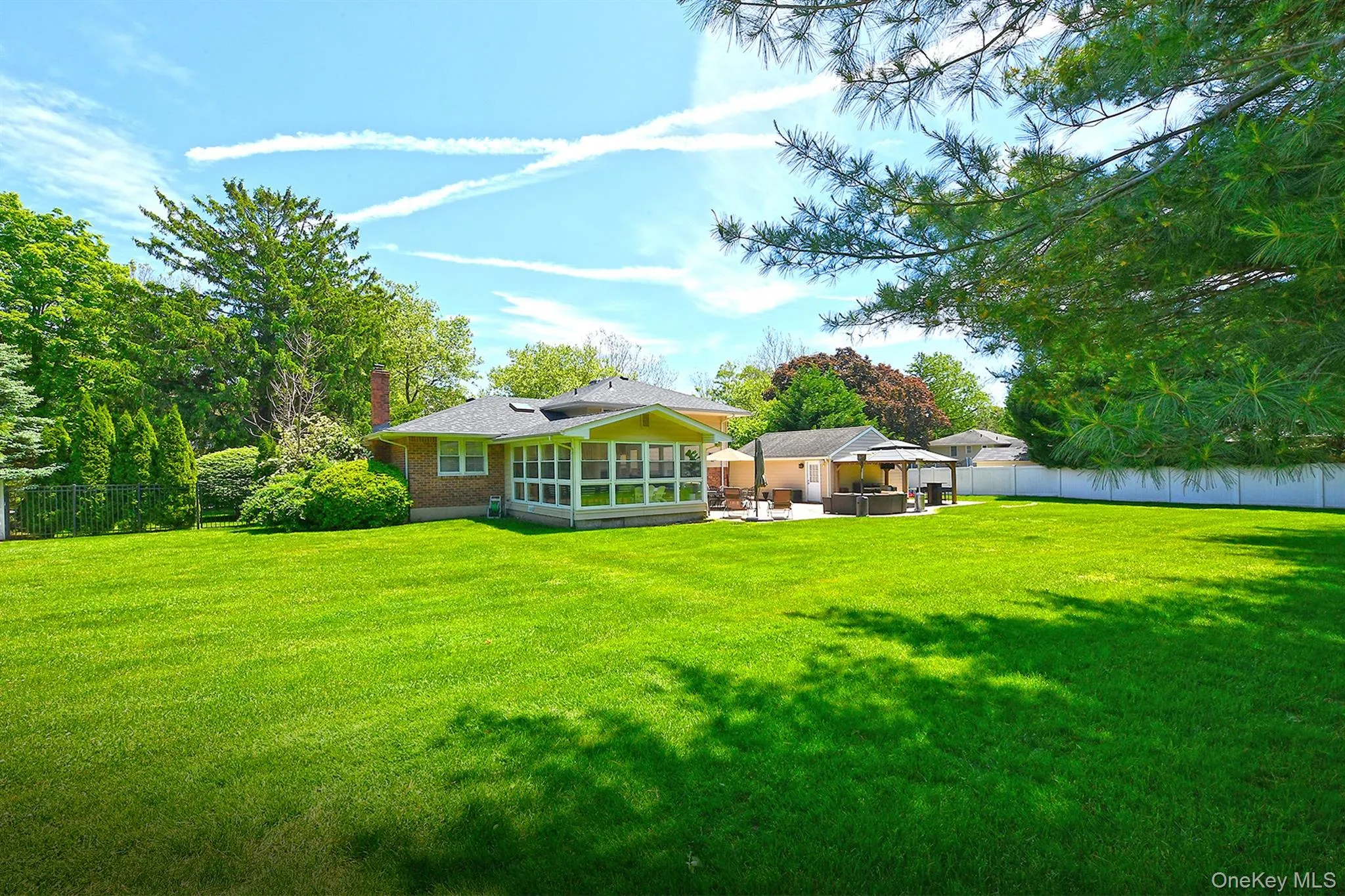 38 Maridon Lane, Huntington, NY, 4 Bedrooms Bedrooms, 10 Rooms Rooms,3 BathroomsBathrooms,Residential,For Rent,Maridon,0,1011665 38 Maridon Lane, Huntington, NY, 4 Bedrooms Bedrooms, 10 Rooms Rooms,3 BathroomsBathrooms,Residential,For Rent,Maridon,0,1011665