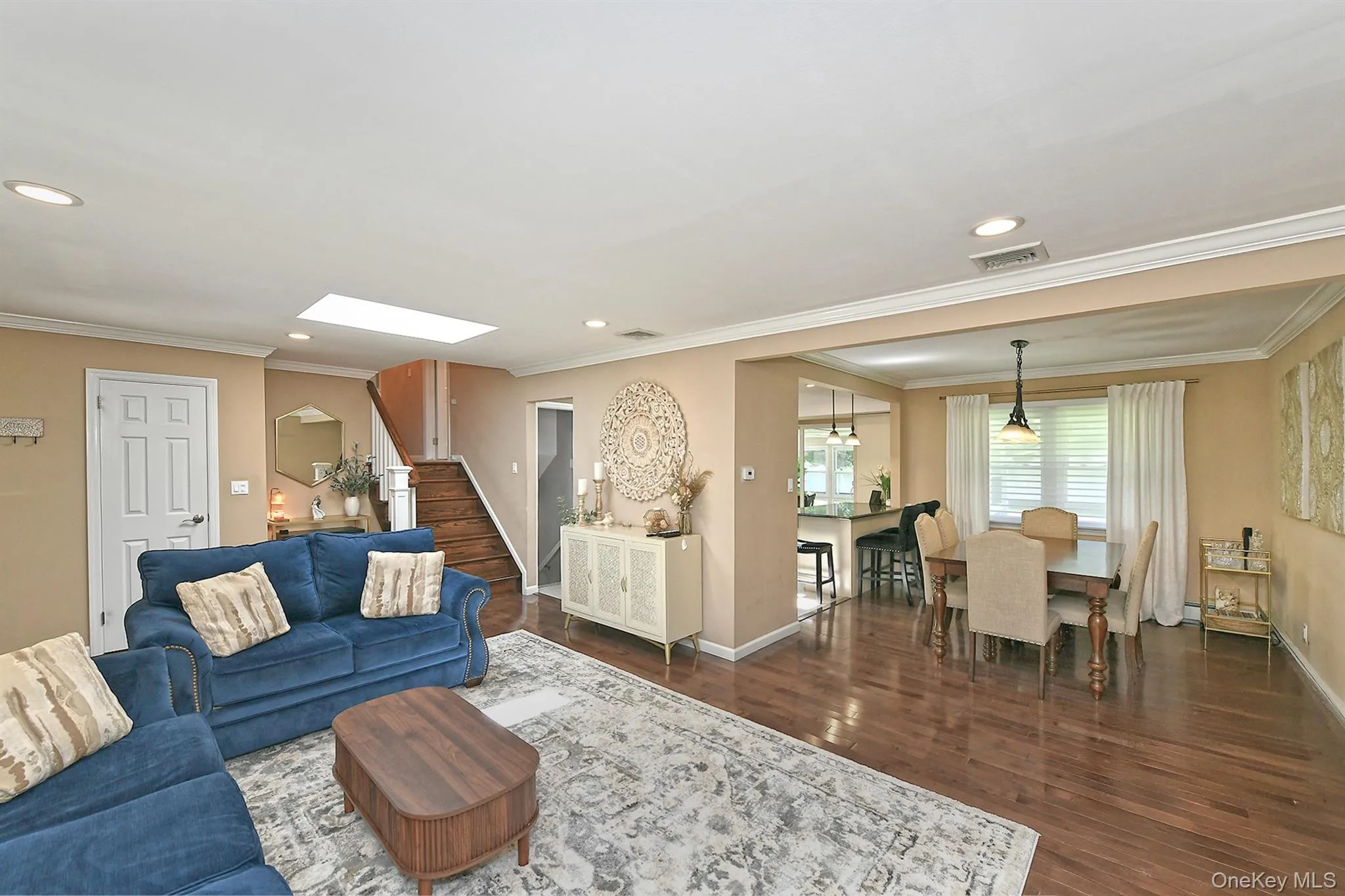 38 Maridon Lane, Huntington, NY, 4 Bedrooms Bedrooms, 10 Rooms Rooms,3 BathroomsBathrooms,Residential,For Rent,Maridon,0,1011665 38 Maridon Lane, Huntington, NY, 4 Bedrooms Bedrooms, 10 Rooms Rooms,3 BathroomsBathrooms,Residential,For Rent,Maridon,0,1011665