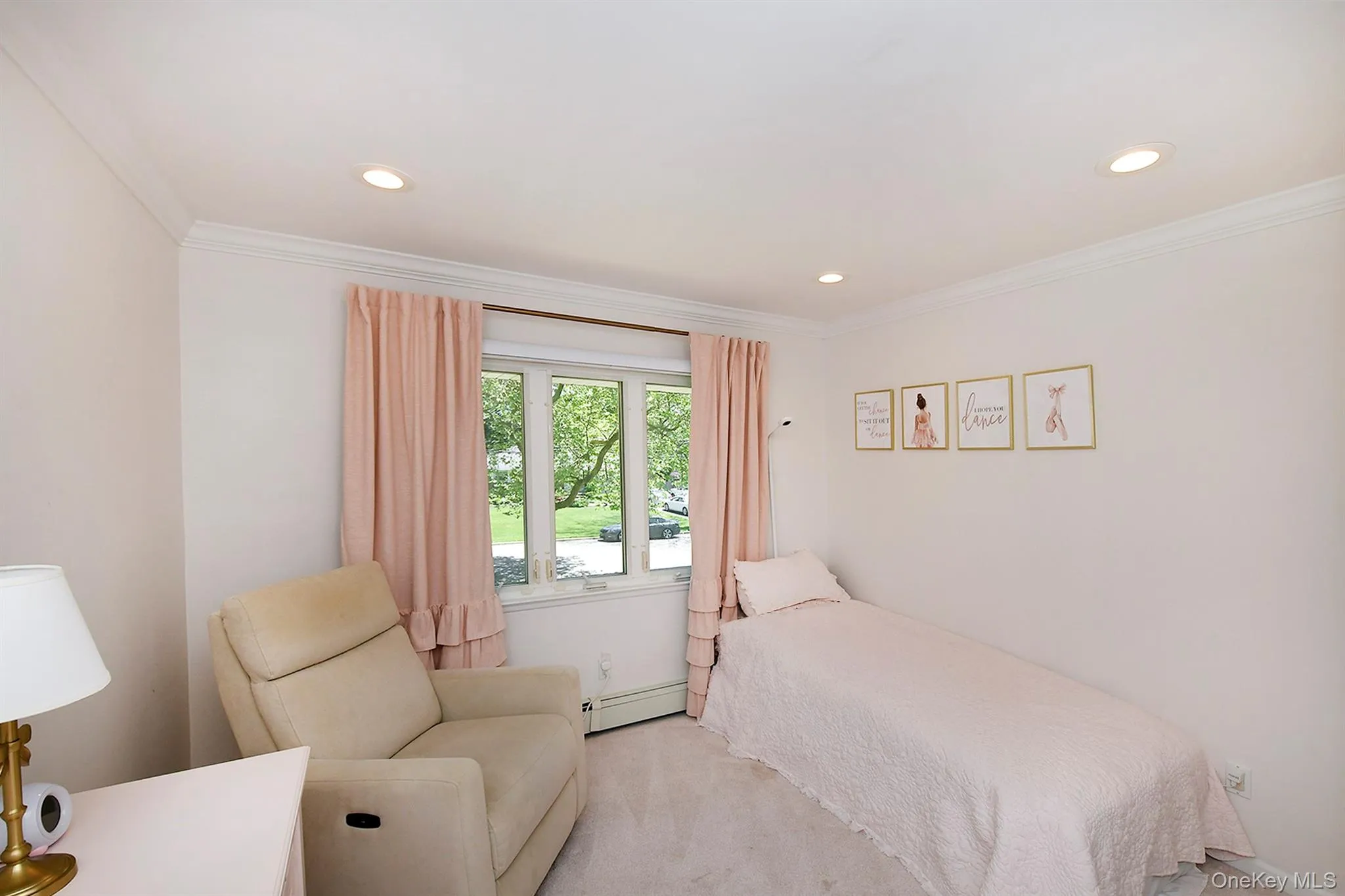38 Maridon Lane, Huntington, NY, 4 Bedrooms Bedrooms, 10 Rooms Rooms,3 BathroomsBathrooms,Residential,For Rent,Maridon,0,1011665 38 Maridon Lane, Huntington, NY, 4 Bedrooms Bedrooms, 10 Rooms Rooms,3 BathroomsBathrooms,Residential,For Rent,Maridon,0,1011665