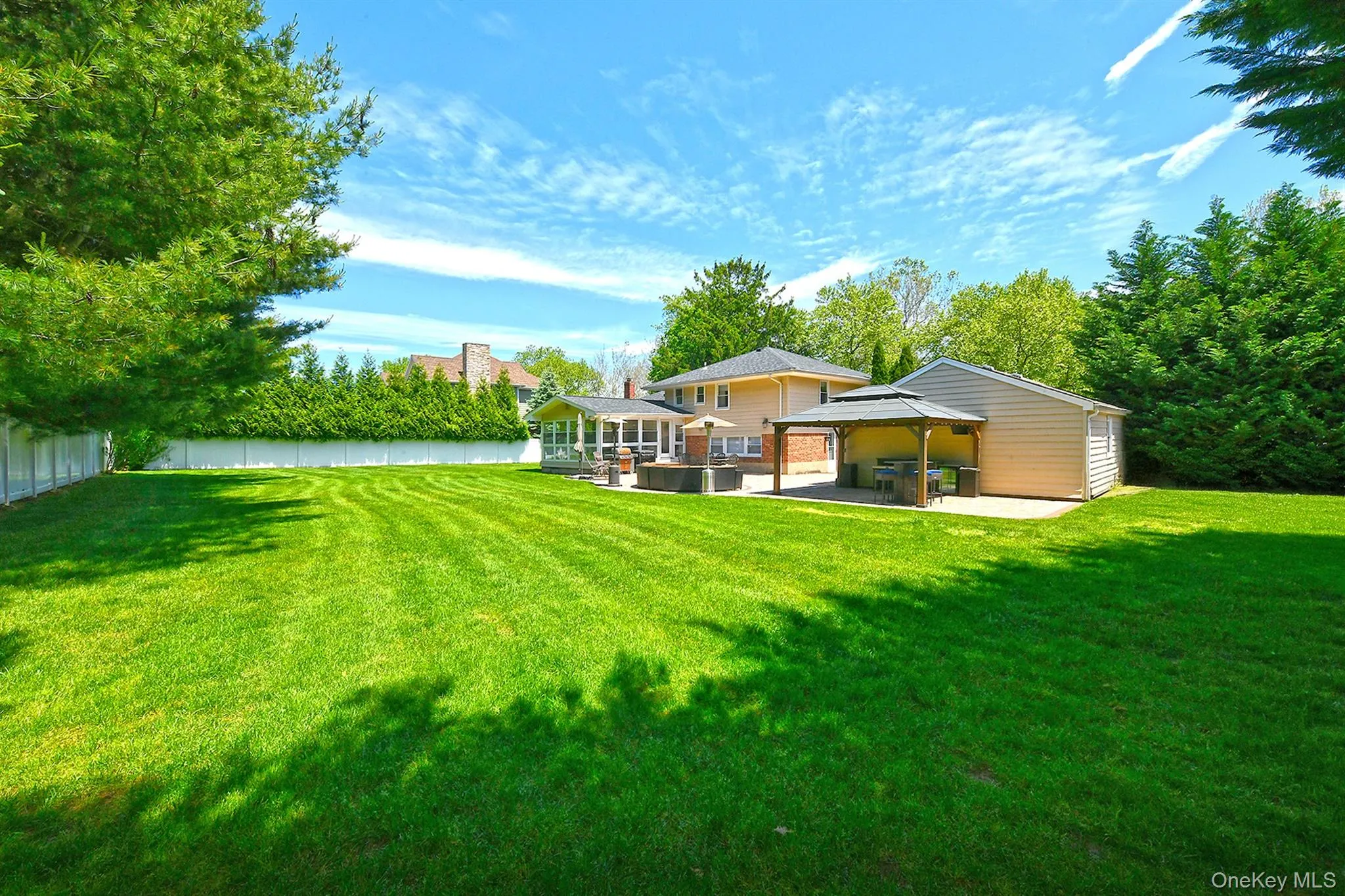 38 Maridon Lane, Huntington, NY, 4 Bedrooms Bedrooms, 10 Rooms Rooms,3 BathroomsBathrooms,Residential,For Rent,Maridon,0,1011665 38 Maridon Lane, Huntington, NY, 4 Bedrooms Bedrooms, 10 Rooms Rooms,3 BathroomsBathrooms,Residential,For Rent,Maridon,0,1011665