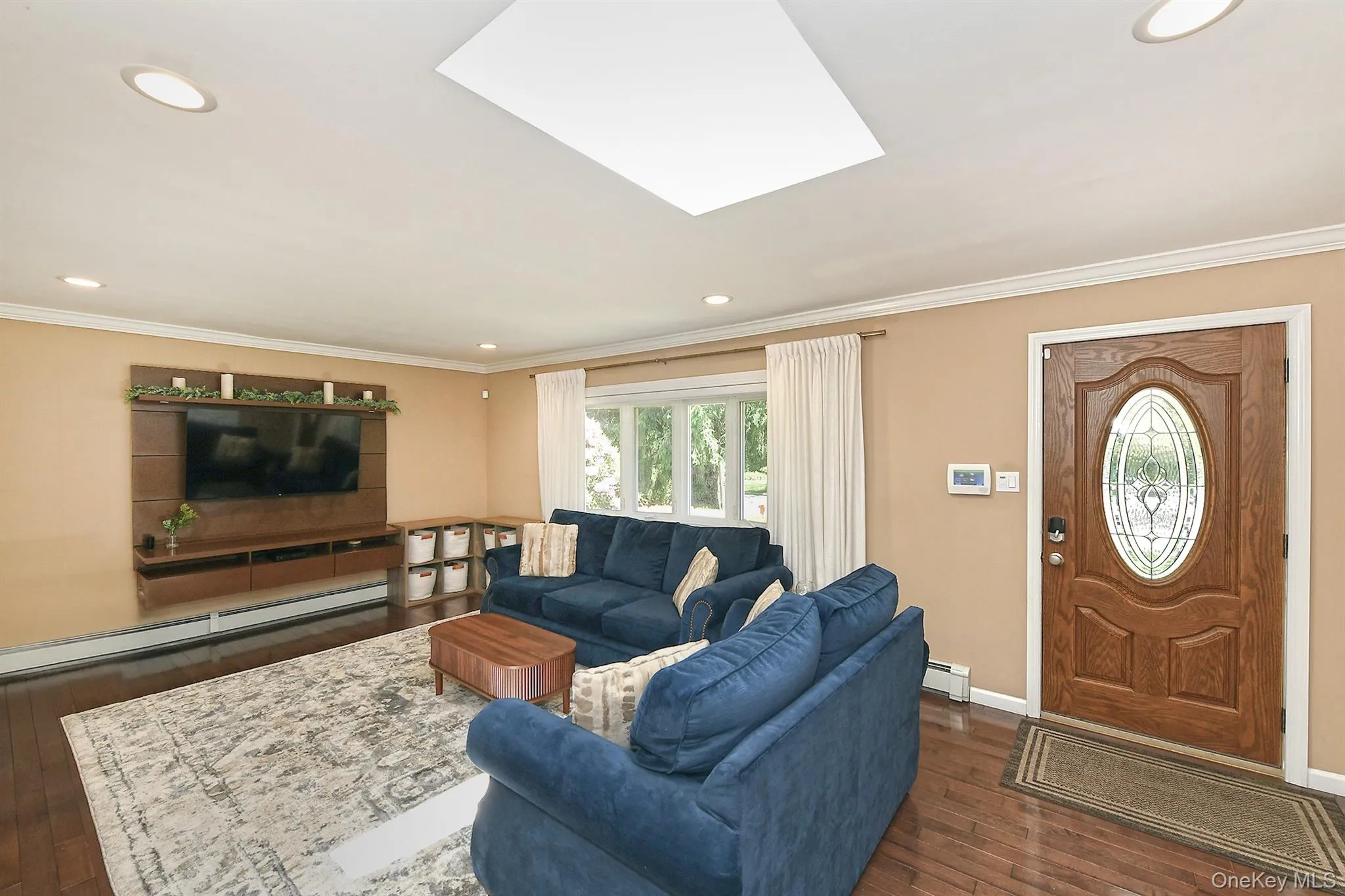 38 Maridon Lane, Huntington, NY, 4 Bedrooms Bedrooms, 10 Rooms Rooms,3 BathroomsBathrooms,Residential,For Rent,Maridon,0,1011665 38 Maridon Lane, Huntington, NY, 4 Bedrooms Bedrooms, 10 Rooms Rooms,3 BathroomsBathrooms,Residential,For Rent,Maridon,0,1011665