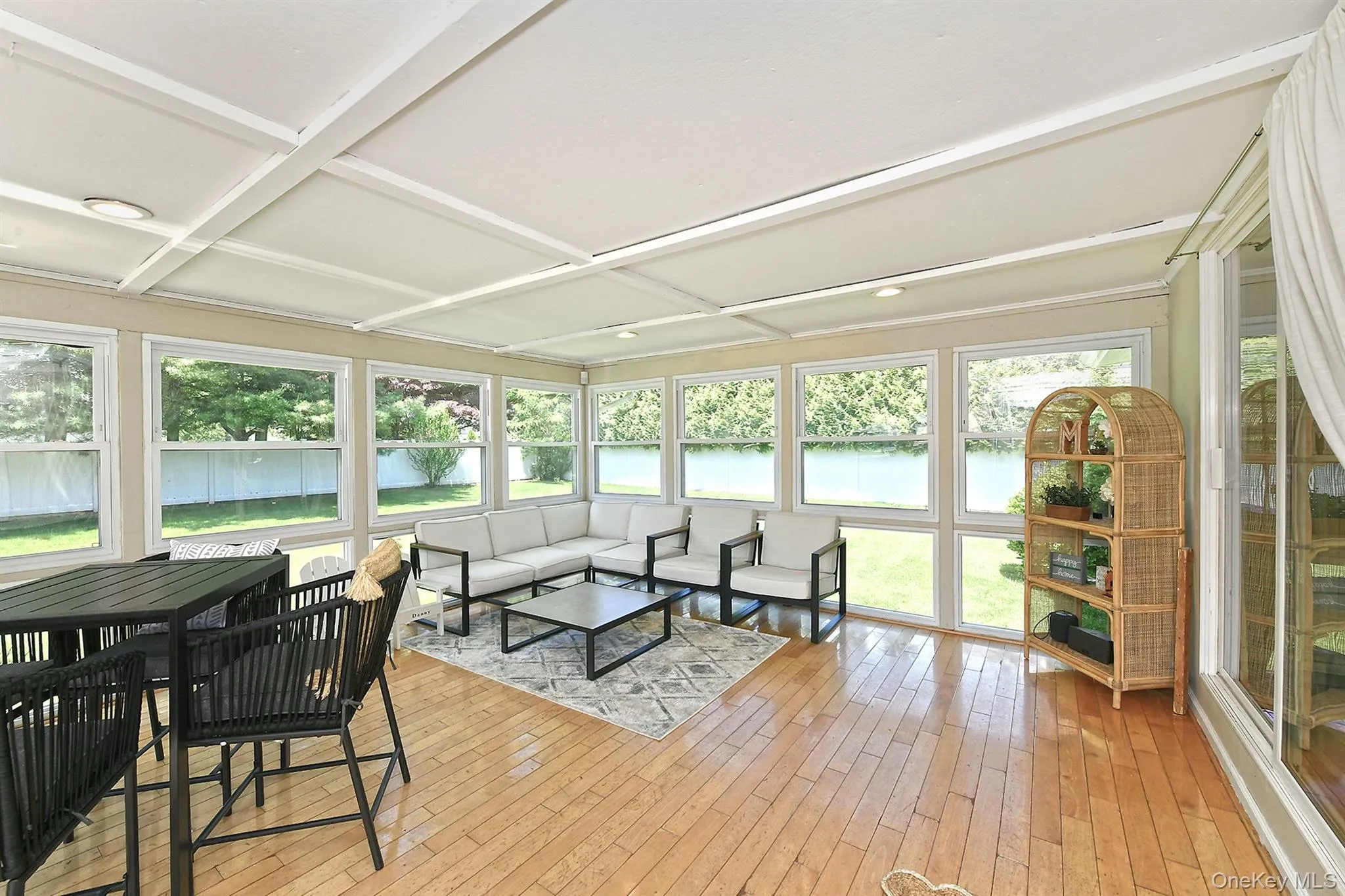 38 Maridon Lane, Huntington, NY, 4 Bedrooms Bedrooms, 10 Rooms Rooms,3 BathroomsBathrooms,Residential,For Rent,Maridon,0,1011665 38 Maridon Lane, Huntington, NY, 4 Bedrooms Bedrooms, 10 Rooms Rooms,3 BathroomsBathrooms,Residential,For Rent,Maridon,0,1011665