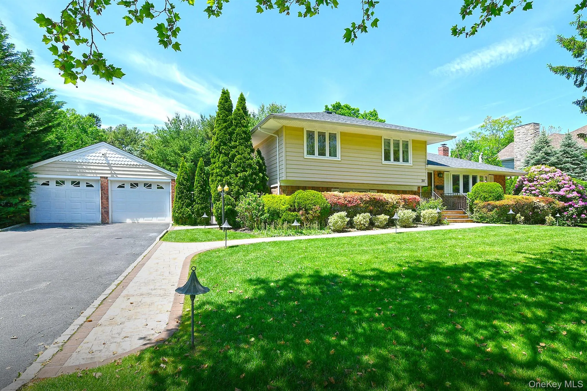 38 Maridon Lane, Huntington, NY, 4 Bedrooms Bedrooms, 10 Rooms Rooms,3 BathroomsBathrooms,Residential,For Rent,Maridon,0,1011665 38 Maridon Lane, Huntington, NY, 4 Bedrooms Bedrooms, 10 Rooms Rooms,3 BathroomsBathrooms,Residential,For Rent,Maridon,0,1011665