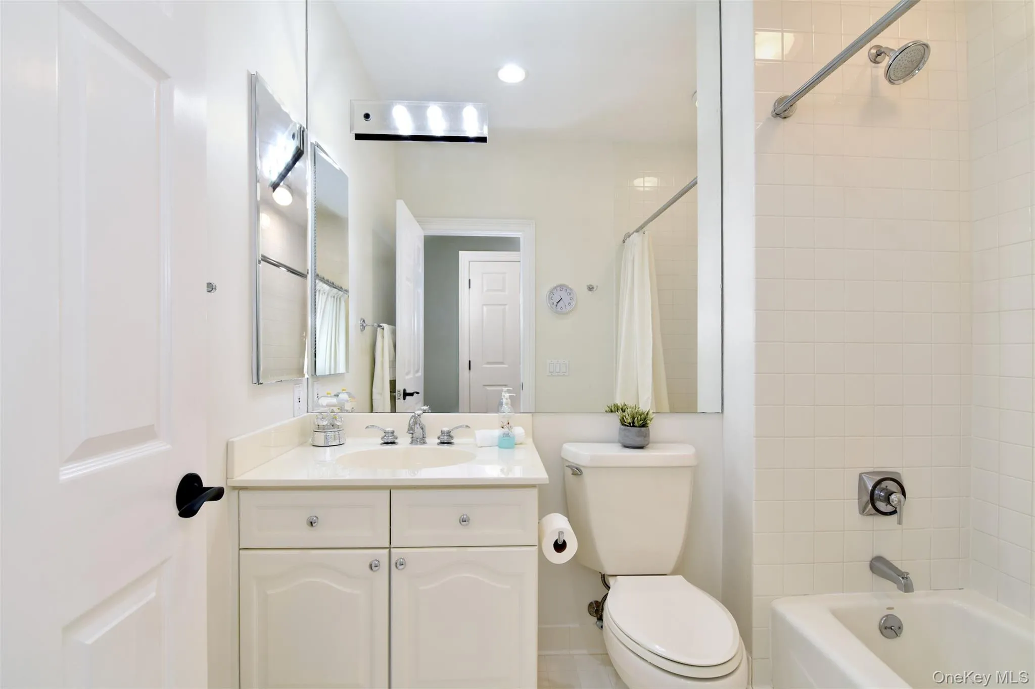 Ensuite bath Ensuite bath