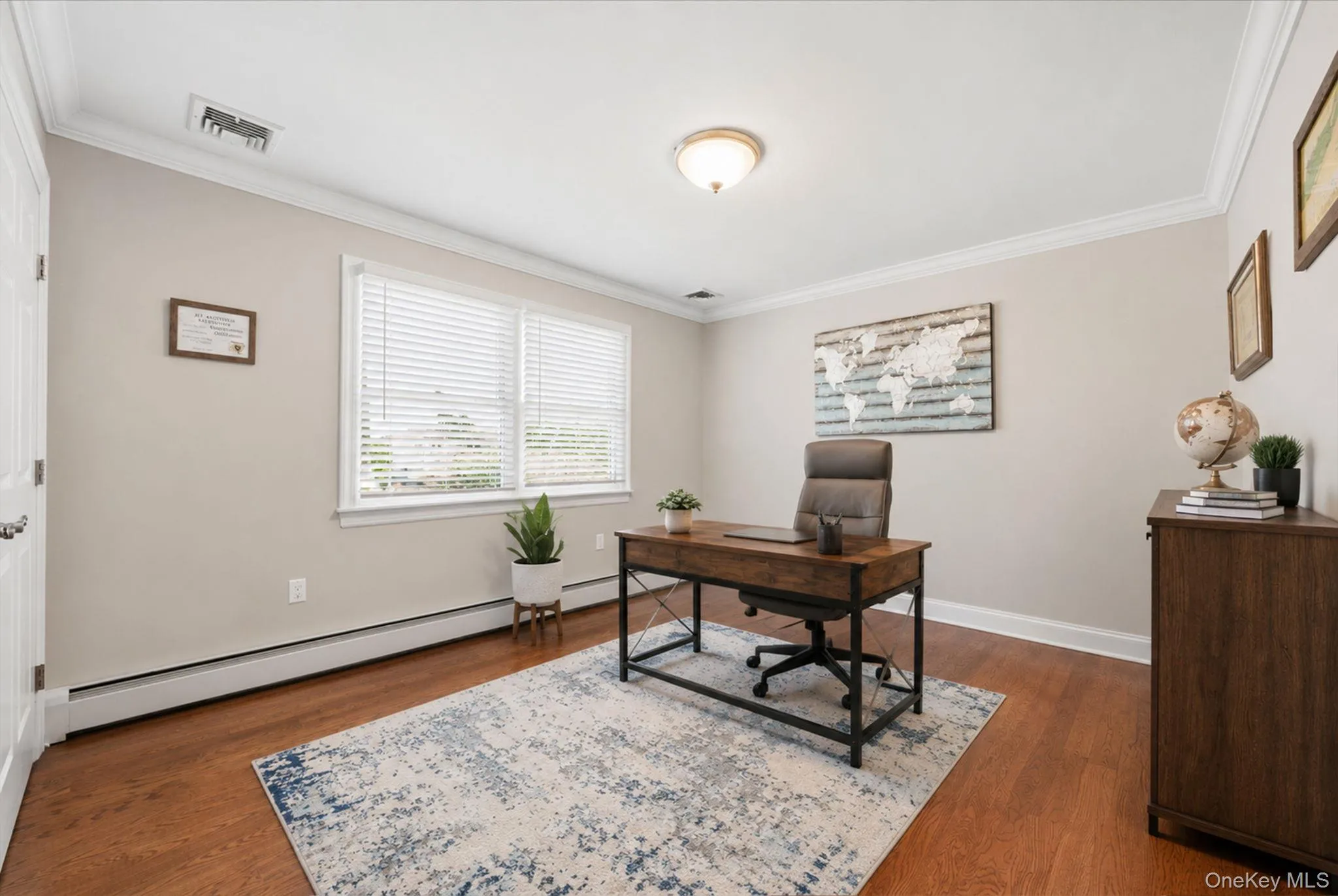 14 Jackson Place, Oyster Bay, NY, 5 Bedrooms Bedrooms, 9 Rooms Rooms,2 BathroomsBathrooms,Residential,For Rent,Jackson,0,1011667 14 Jackson Place, Oyster Bay, NY, 5 Bedrooms Bedrooms, 9 Rooms Rooms,2 BathroomsBathrooms,Residential,For Rent,Jackson,0,1011667